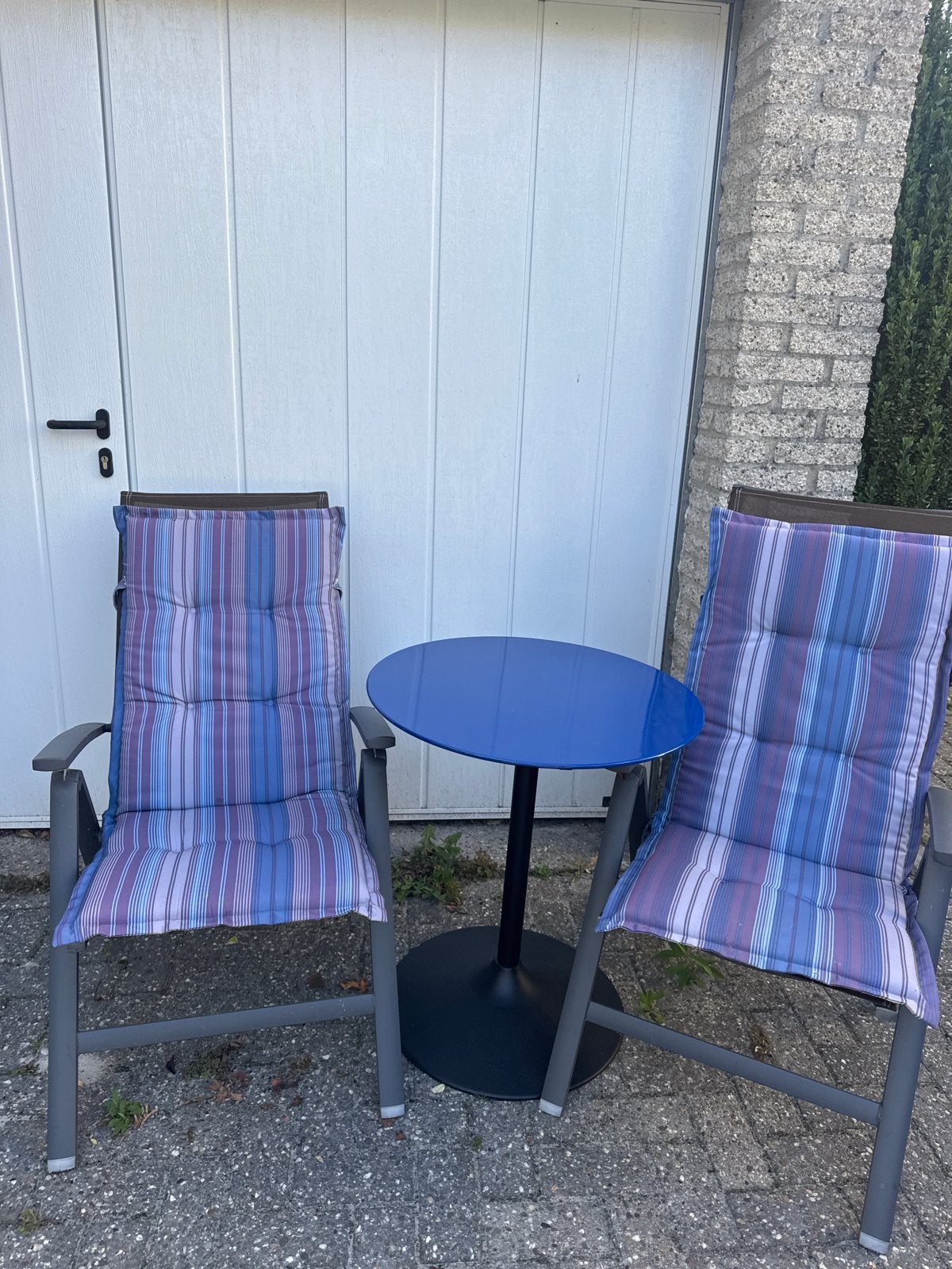 Tuinset: 2 stoelen met kussens en bijzettafel, Tuin en Terras, Tuinsets en Loungesets, Gebruikt, Aluminium, Stoel, Tuinset