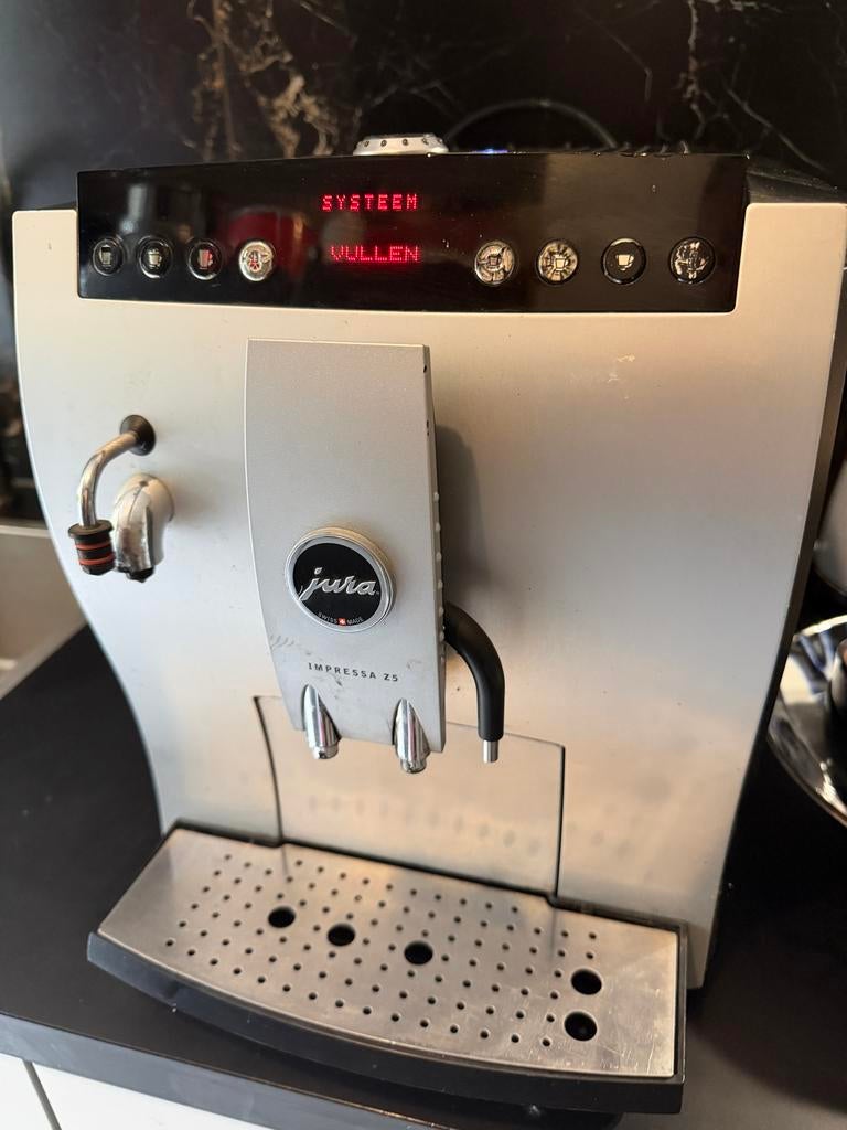 Jura Impressa Z5 Koffiemachine - Topkwaliteit Espresso, Witgoed en Apparatuur, Koffiezetapparaten, Stoompijpje, Gebruikt, 10 kopjes of meer