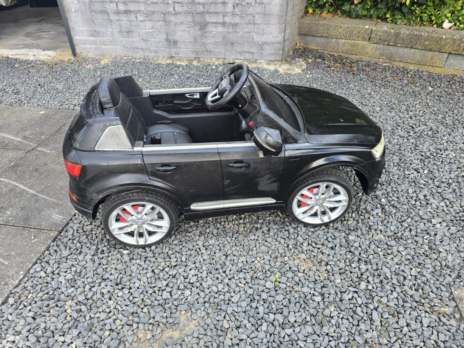 Zwarte audi Q7 elektrische kinderauto 12V., Ophalen, Gebruikt