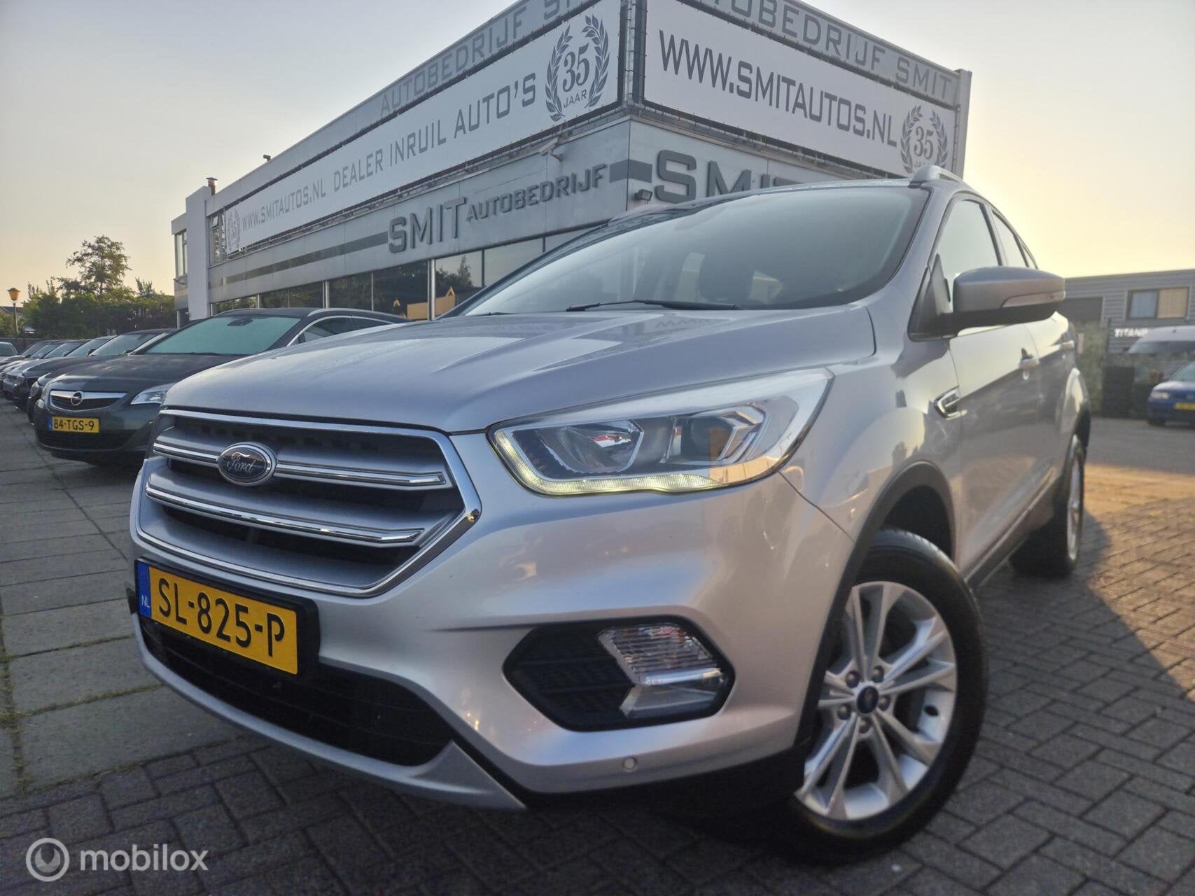 Ford Kuga 1.5 EcoBoost Titanium Camera/Leder/Trekhaak/NLAuto, 4 cilinders, Leder en Stof, Origineel Nederlands, Bedrijf