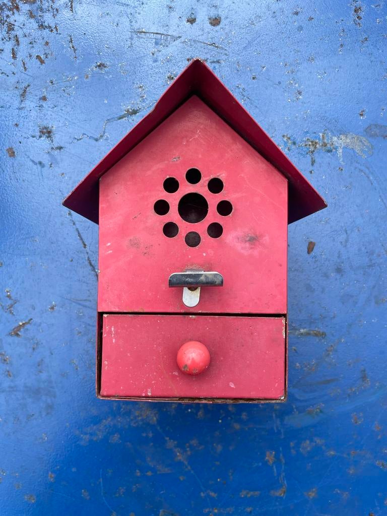Asbak in de vorm van een vogelhuisje, Ophalen, Zo goed als nieuw, Asbak