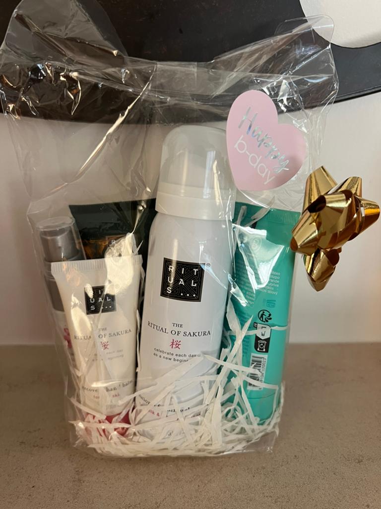 Rituals kado setje met 5 producten 🎁 Nieuw!, Ophalen of Verzenden, Nieuw, Bad & Douche