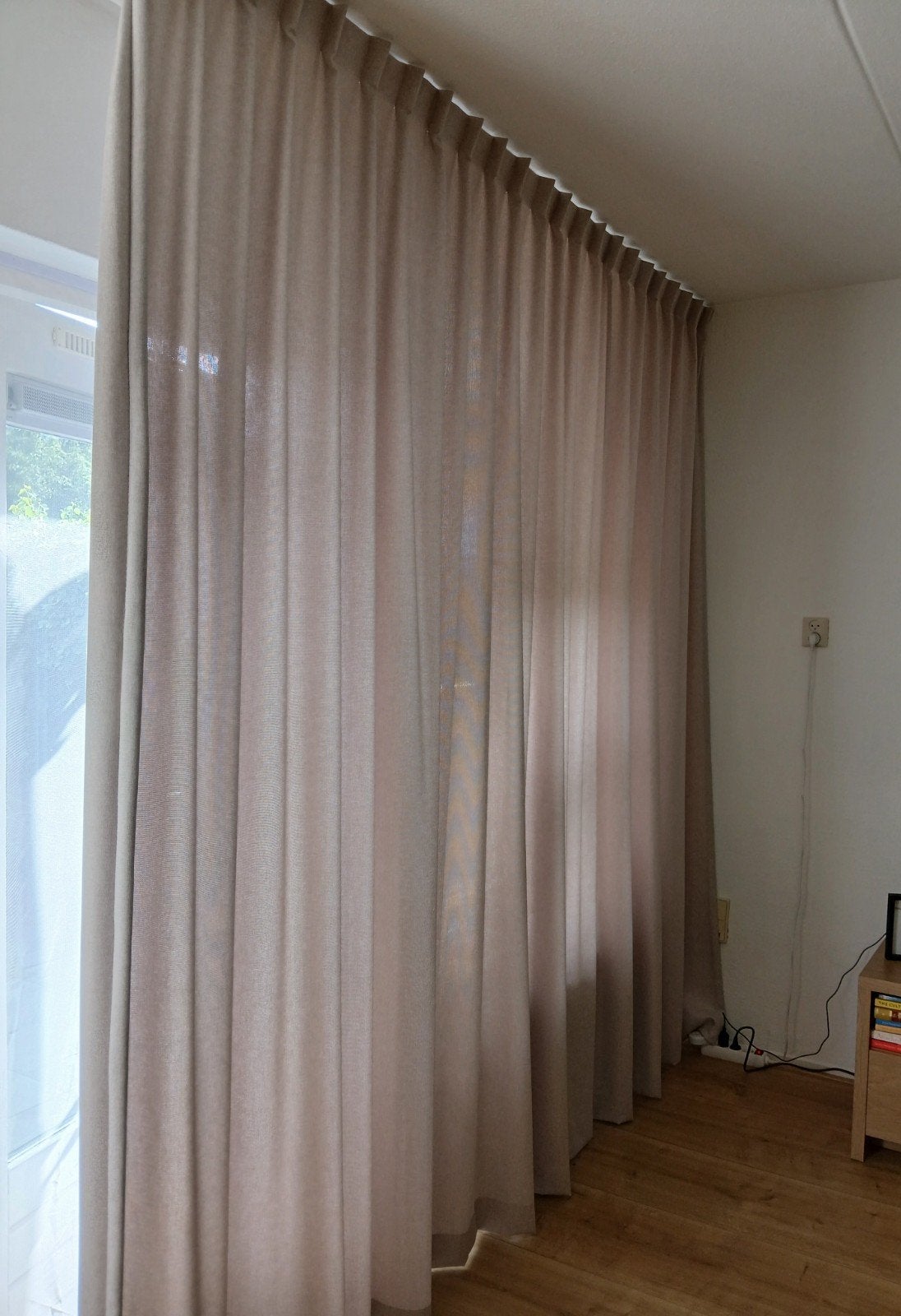Nieuwe Karwei beige Gordijnen, Ophalen, Beige, Karwei, Lichtdoorlatend