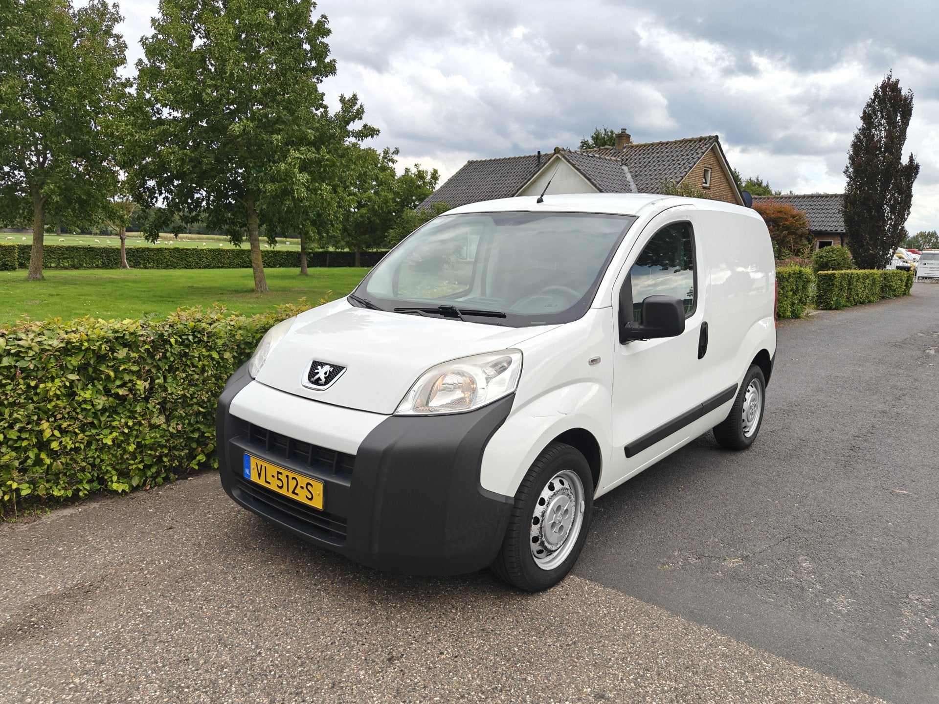 Peugeot Bipper 1.3 HDi XR Profit + BJ 2015 (bj 2015), Auto's, Voorwielaandrijving, Euro 5, Stof, Gebruikt