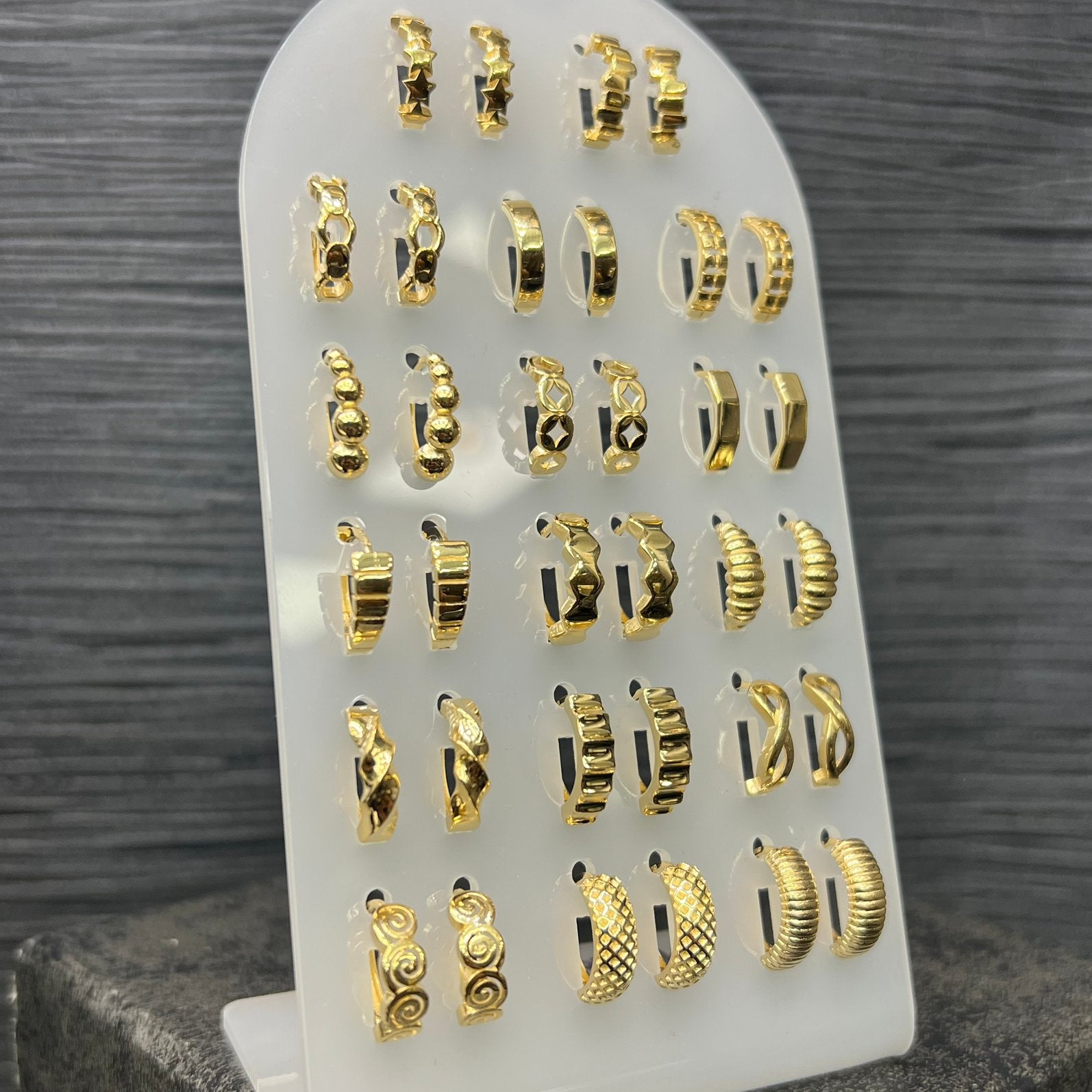 18 karaat gouden oorbellen prachtig modellen, Ophalen of Verzenden, Nieuw, Goud