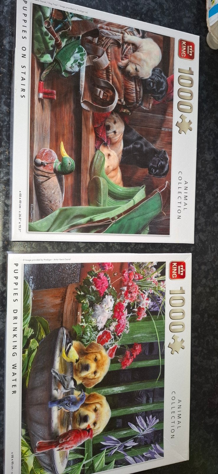 2 King Puzzels 1000 stukjes: Puppies op de trap & drinkend, Ophalen of Verzenden, 500 t/m 1500 stukjes, Zo goed als nieuw, Legpuzzel