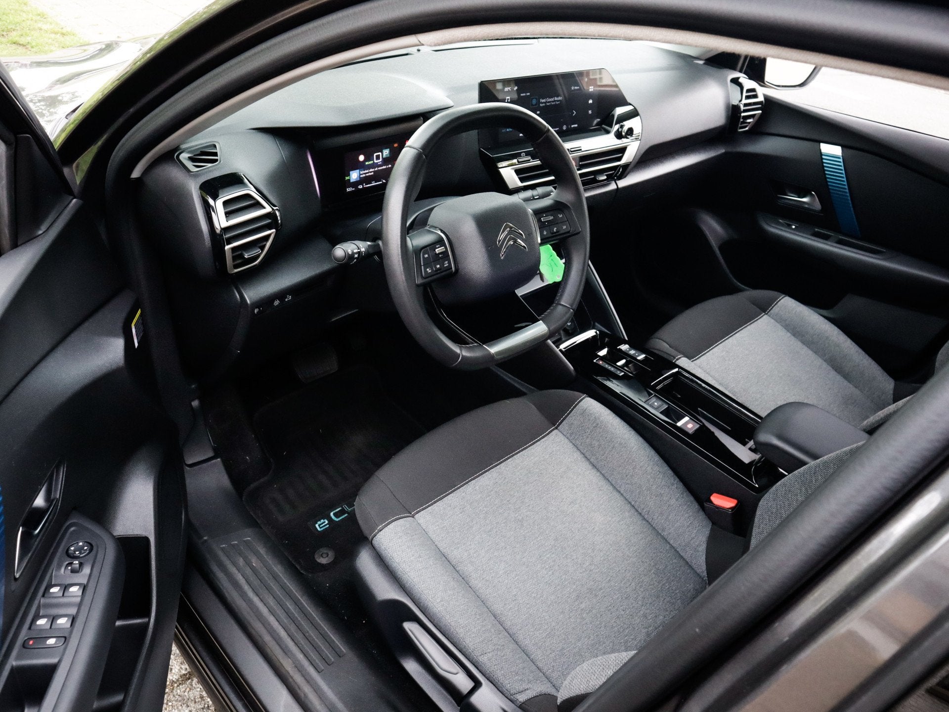 Citroën Ë-C4 X Feel 50 kWh 1e-Eig. & Keurig-Onderh BOVAG-G, 12 maanden, Gebruikt, Zwart, 24 min