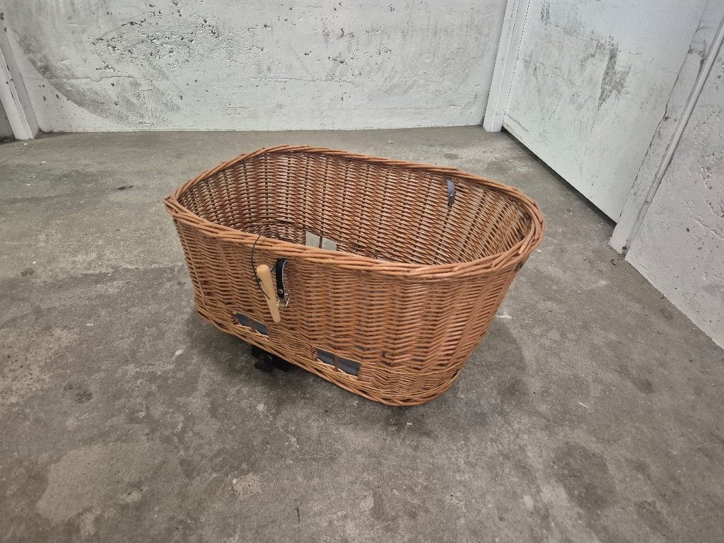 Basil Pasja Honden Fietsmand, Ophalen, Zo goed als nieuw, Fietsmand, Basil