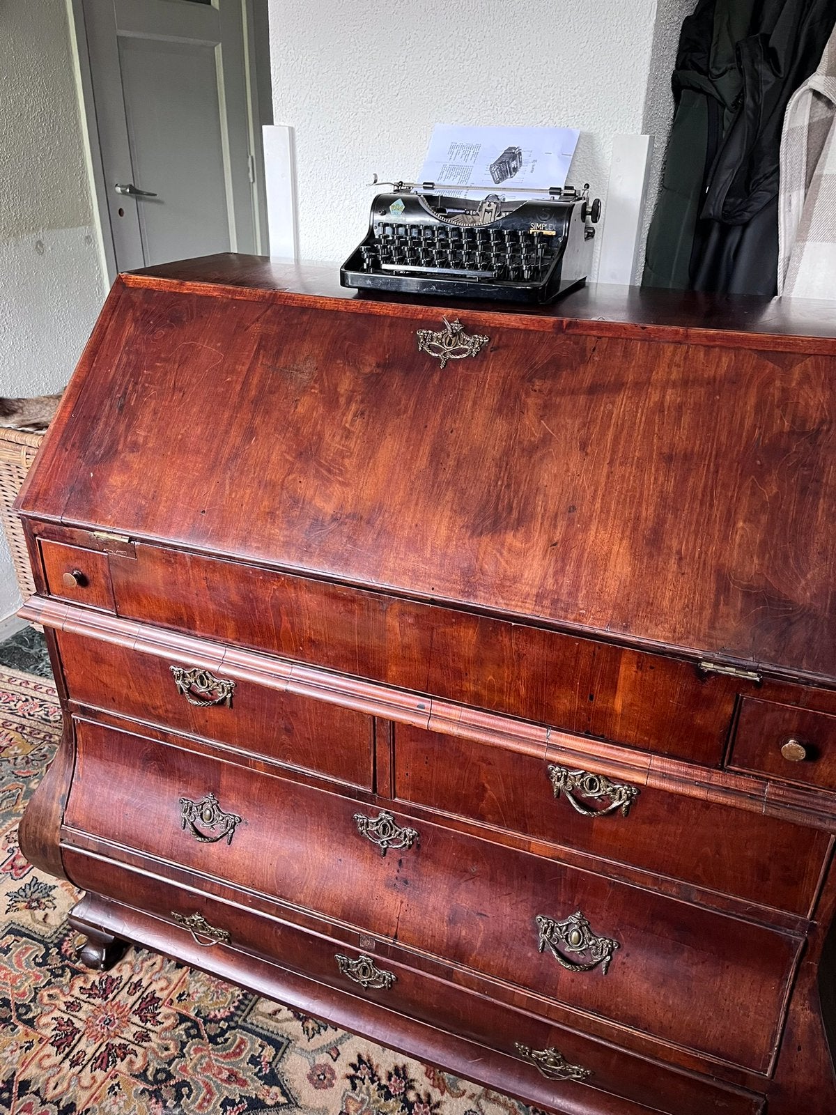 Antieke buiksecretaire, Ophalen, Gebruikt