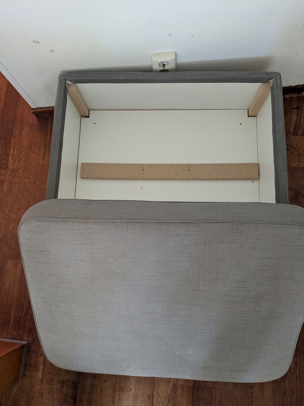 IKEA Poef/Voetenbank met opbergruimte, Ophalen, Gebruikt, Modern, Functioneel, 75 tot 100 cm