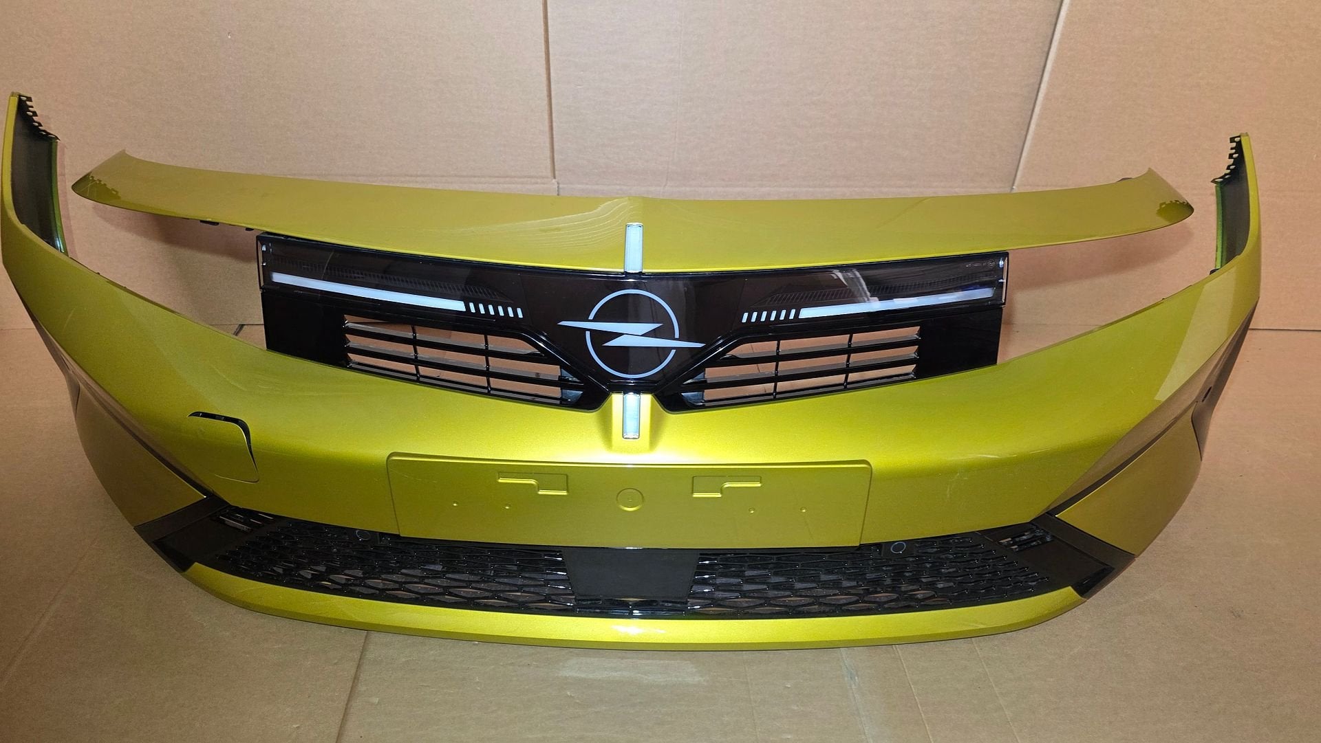 Voorbumper Opel Astra VI L Facelift COMPLEET BUMPER bj.2026-, Gebruikt, -, Voor, Ophalen of Verzenden