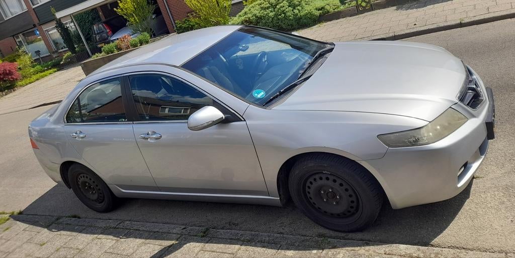 Honda Accord 2.0 I Sedan Comfort AUT 2004 Grijs, Auto's, Honda, 1998 cc, Stof, Zwart, 4 cilinders