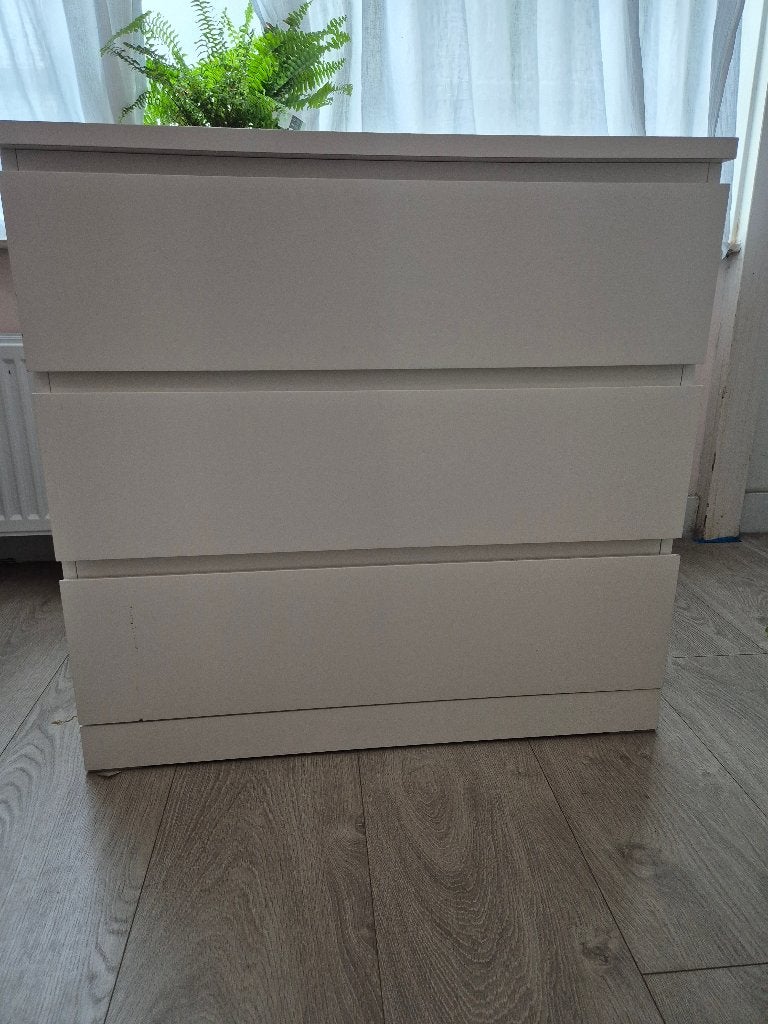 malm ladekast (3 lades), Ophalen, Gebruikt, 50 tot 100 cm, 3 of 4 laden