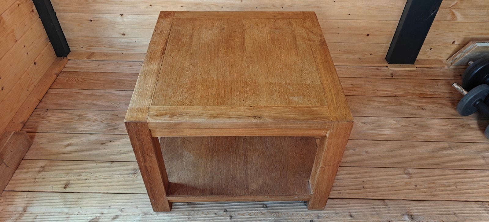 Set van 2 massief teakhouten bijzettafels/salontafels, Huis en Inrichting, Minder dan 45 cm, Gebruikt, Vierkant, Landelijk, Klassiek