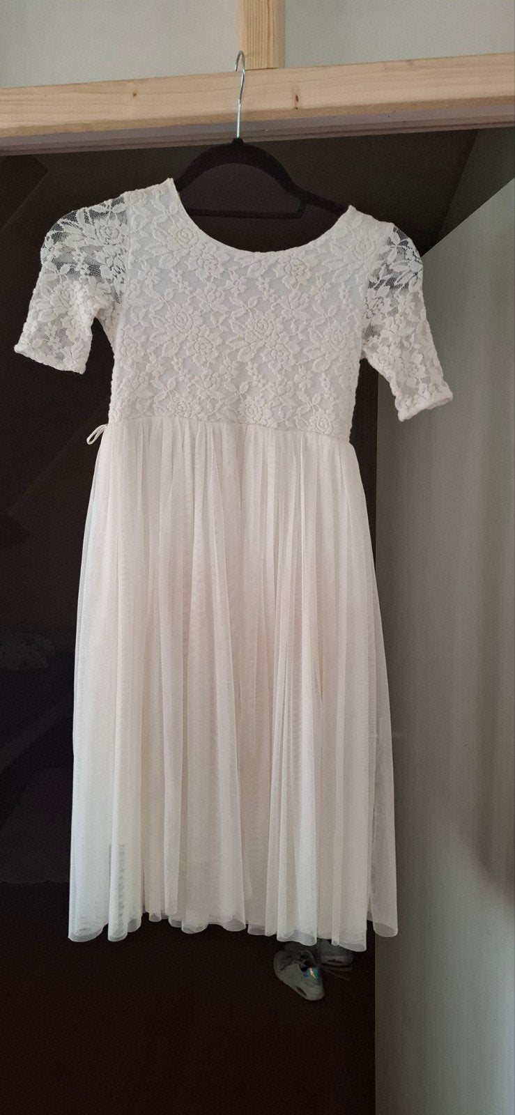 Prachtige witte kanten jurk - maat 116/122, Kinderen en Baby's, Ophalen of Verzenden, Zo goed als nieuw, Meisje, Jurk of Rok