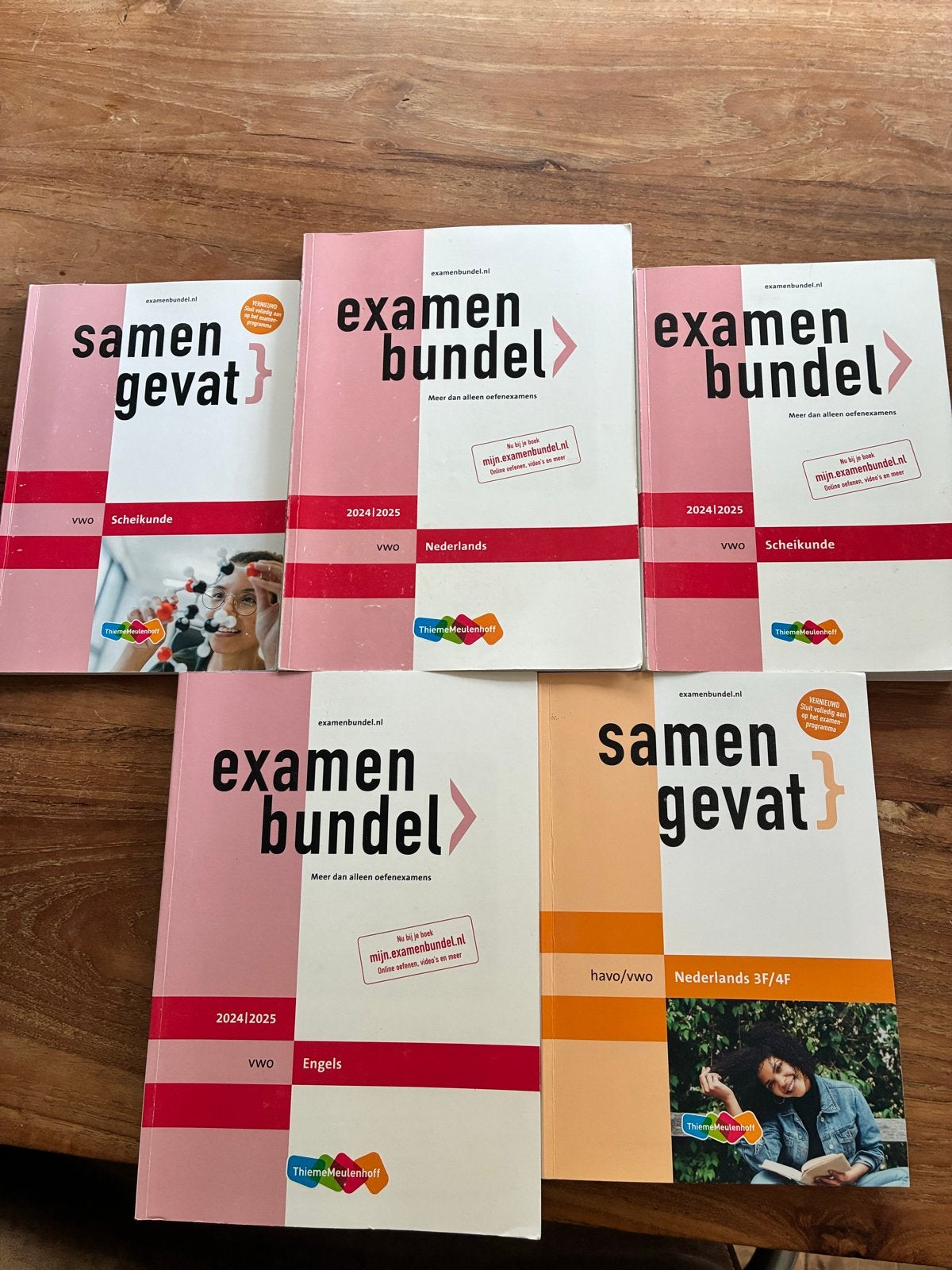 Examenbundels en Samengevat VWO Scheikunde, Nederlands, Enge, Ophalen of Verzenden, Zo goed als nieuw, VWO, Nederlands