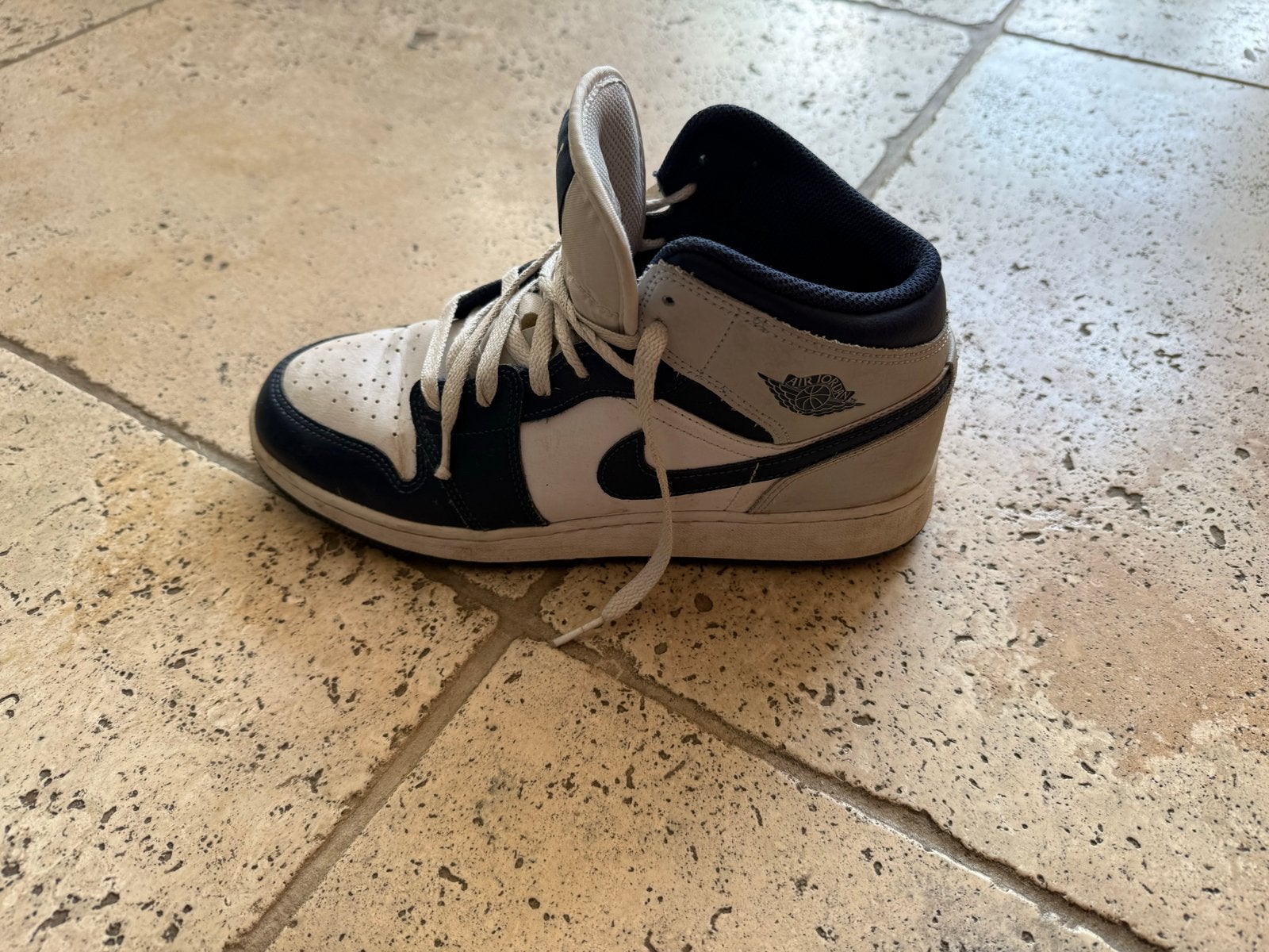 Nike Jordan 1 Mid Maat 40 - Gedragen, Ophalen of Verzenden, Gedragen, Blauw, Sneakers of Gympen