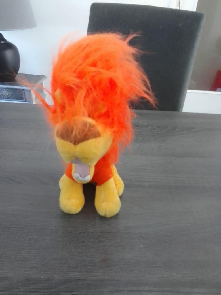 Leuke pluche leeuw met oranje manen, Ophalen, Gebruikt, Oranje, Leeuw