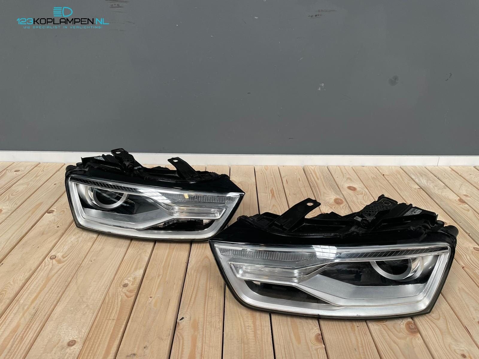 Audi Q3 8U facelift Bi Xenon koplamp koplampen links rechts, Ophalen, Gebruikt, -, -