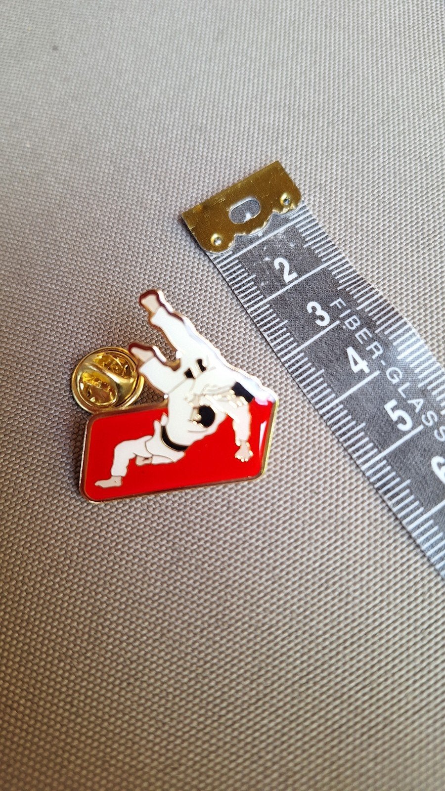 Nieuwe speld/pin Judo thema, Verzamelen, Ophalen of Verzenden, Nieuw, Sport, Speldje of Pin
