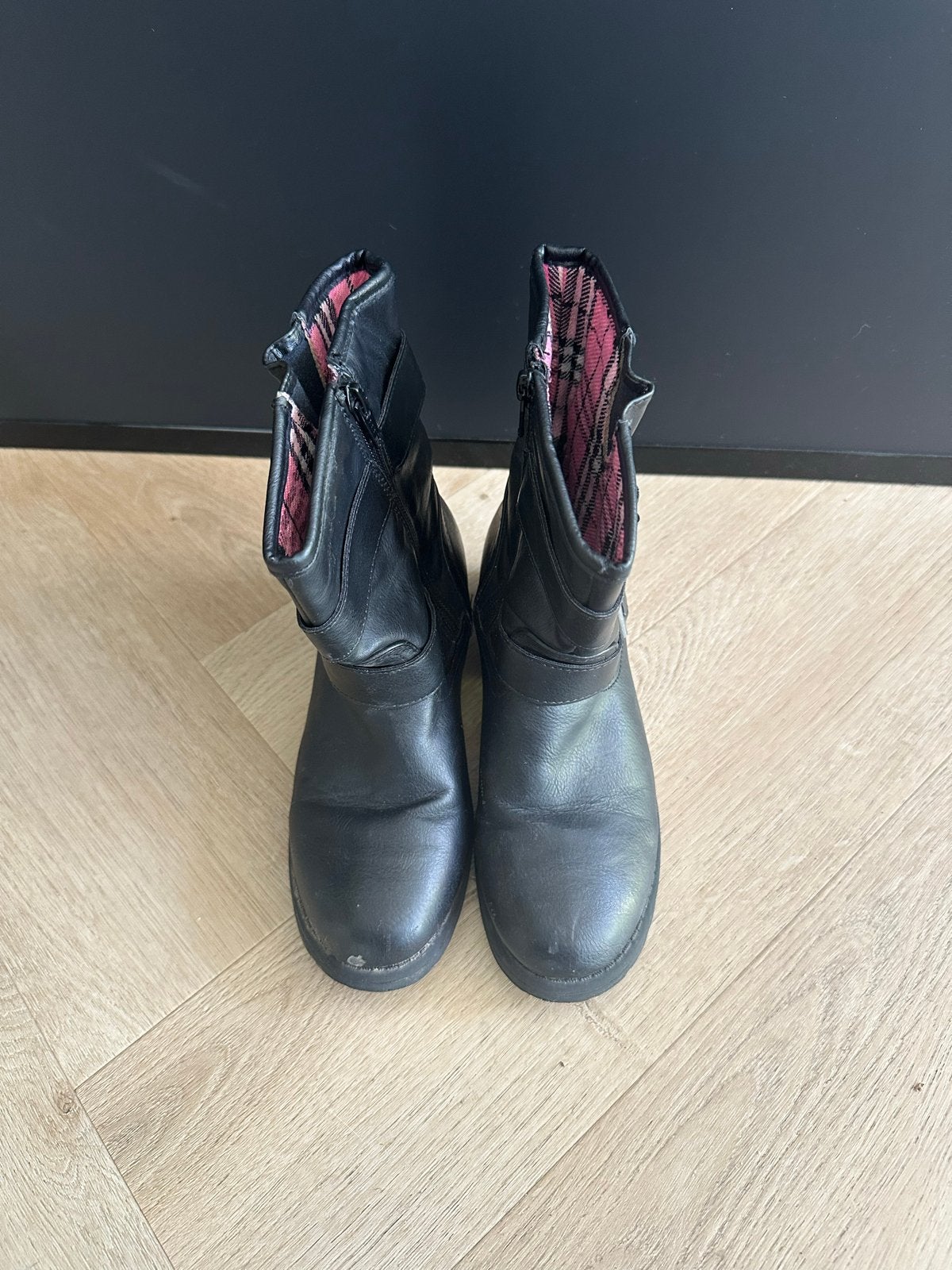 Skechers zwarte laarsjes maat 35, Ophalen of Verzenden