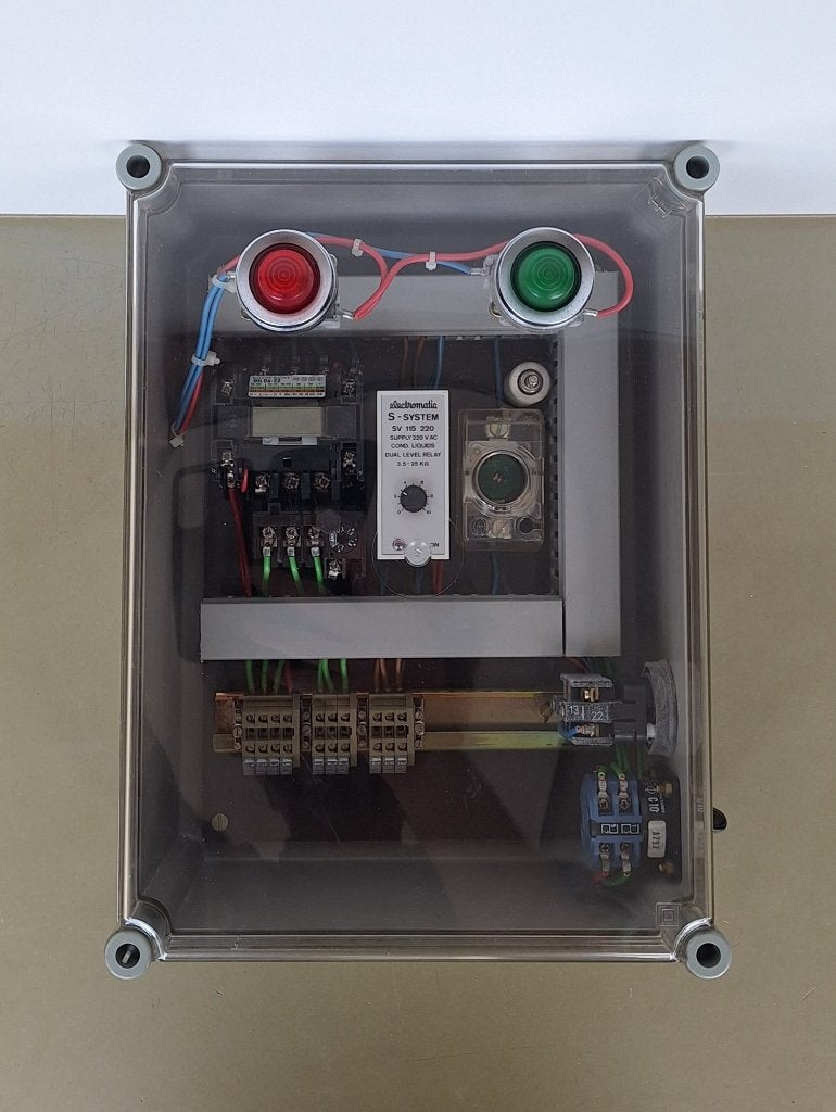 Holec 434 schakelkast elektra-kast toepassing onbekend, Hobby en Vrije tijd, Elektronica-componenten, Ophalen of Verzenden, Gebruikt