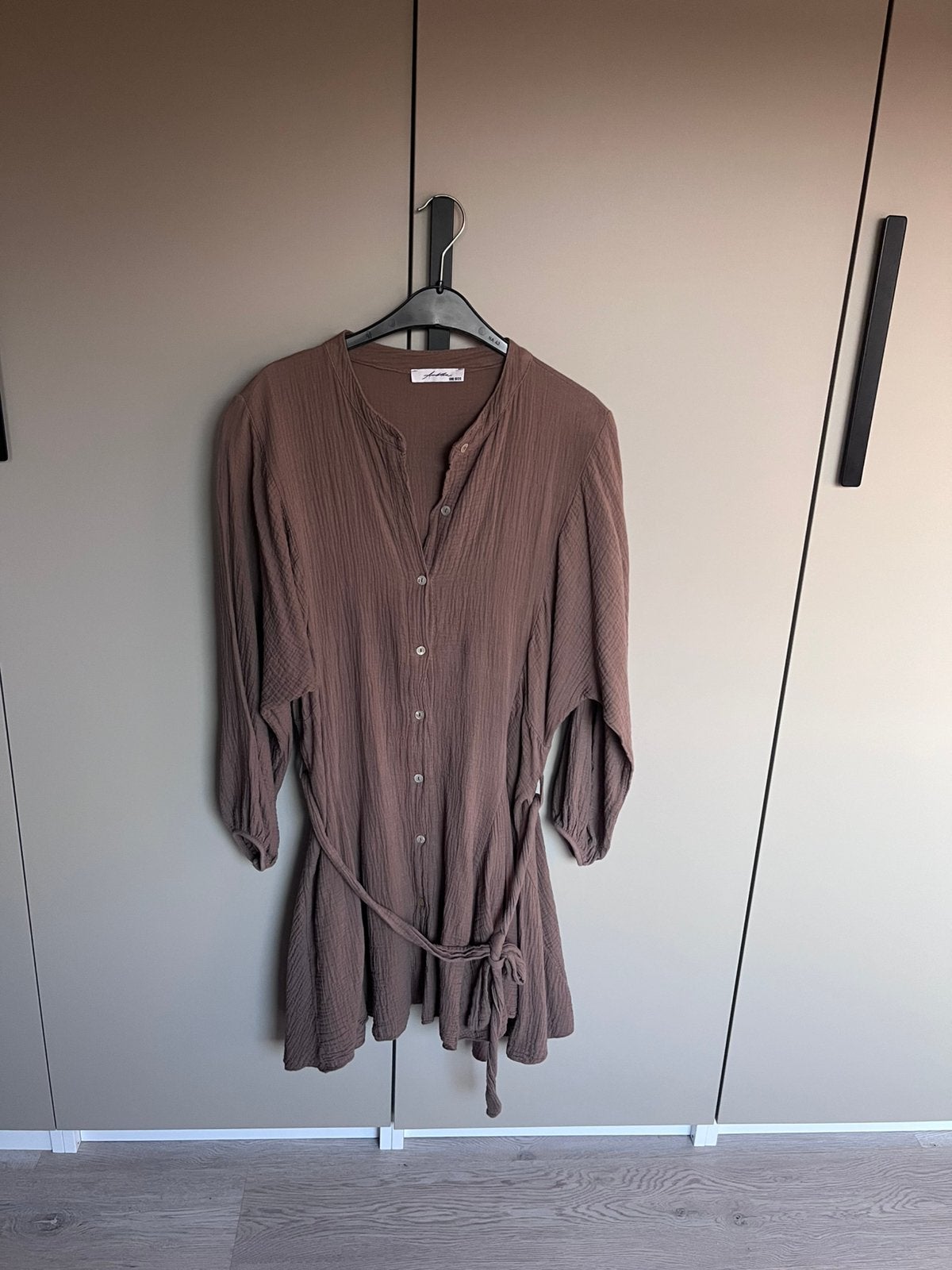 Ambika mousseline hydrofiel jurk 100% katoen taupe kleur, Maat 38/40 (M), Bruin, Ophalen of Verzenden, Zo goed als nieuw