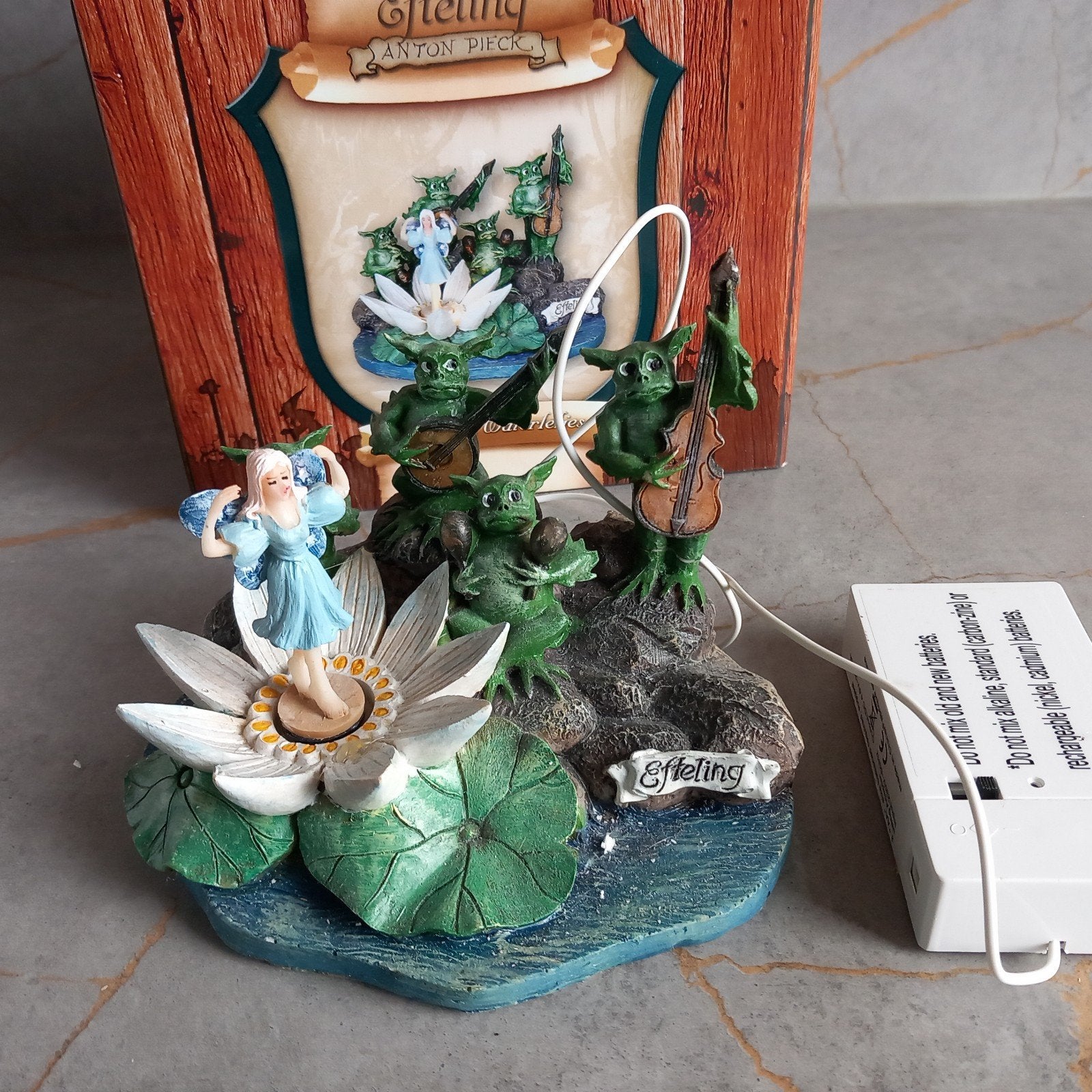Efteling Indische waterlelies, Ophalen of Verzenden, Zo goed als nieuw, Beeldje of Poppetje