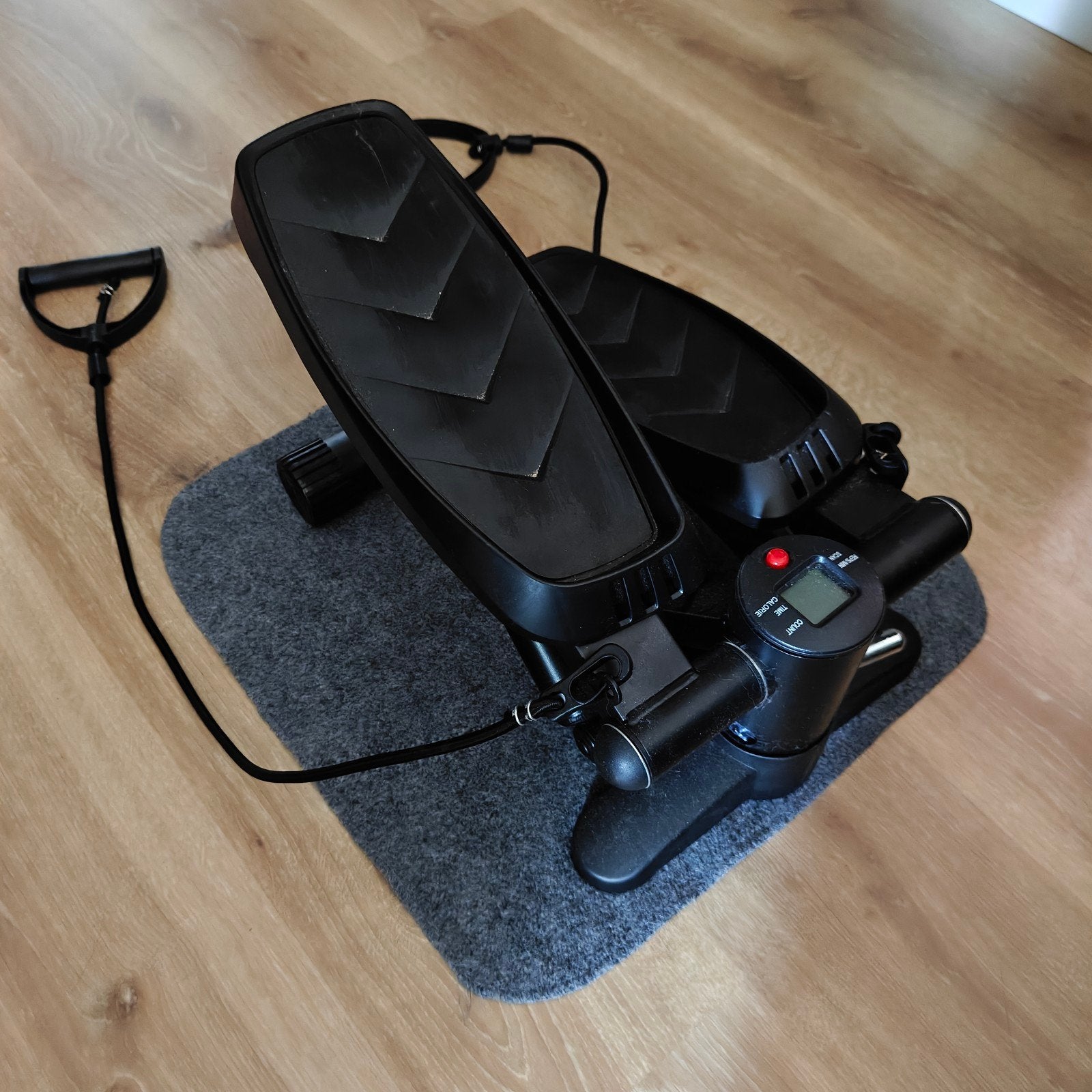 Luxari Stepper met Display en Weerstandskabels, Ophalen, Stepapparaat, Zo goed als nieuw, Metaal