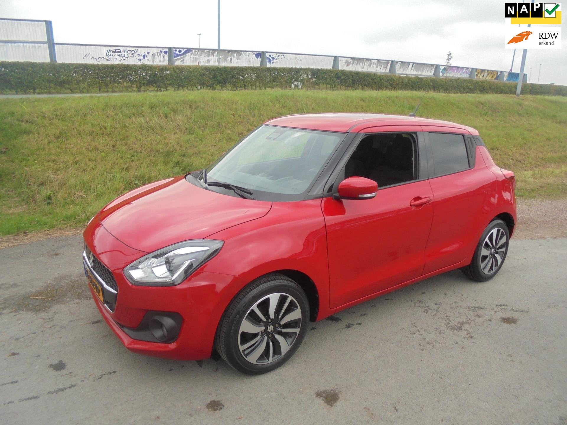 Suzuki Swift Suzuki swift 1.2 Hybrid 5 deurs airco ecc lmv p, Voorwielaandrijving, Gebruikt, 4 cilinders, 400 kg