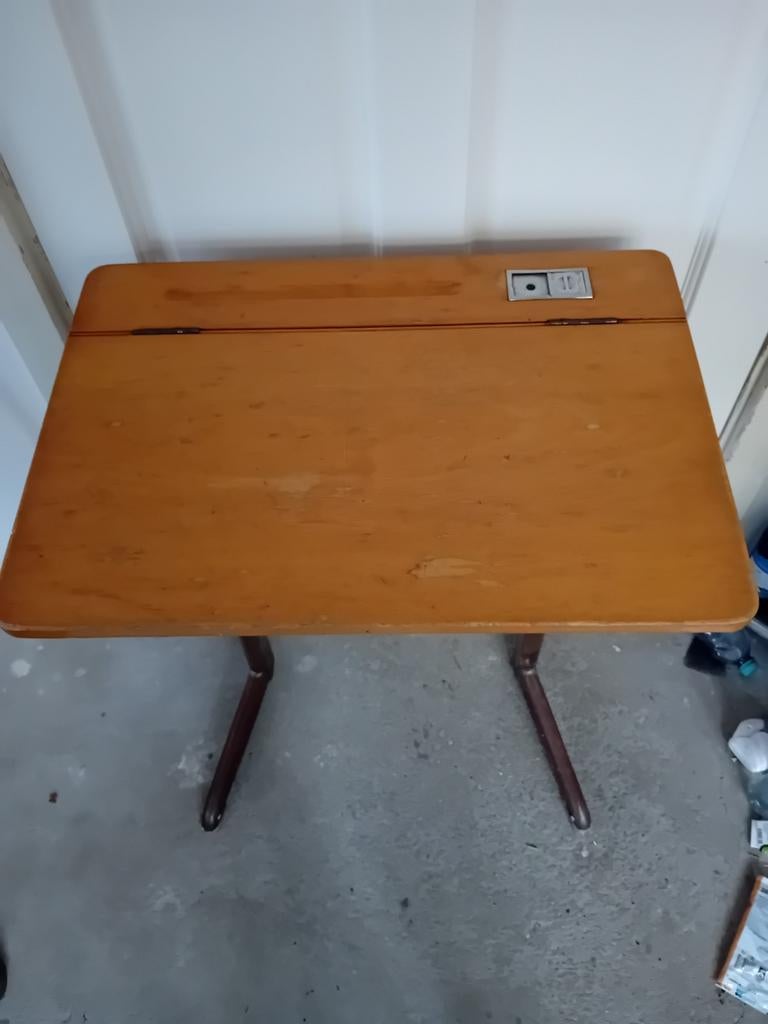 Oude houten schoolbank met klep, Antiek en Kunst, Antiek | Meubels | Stoelen en Banken, Ophalen