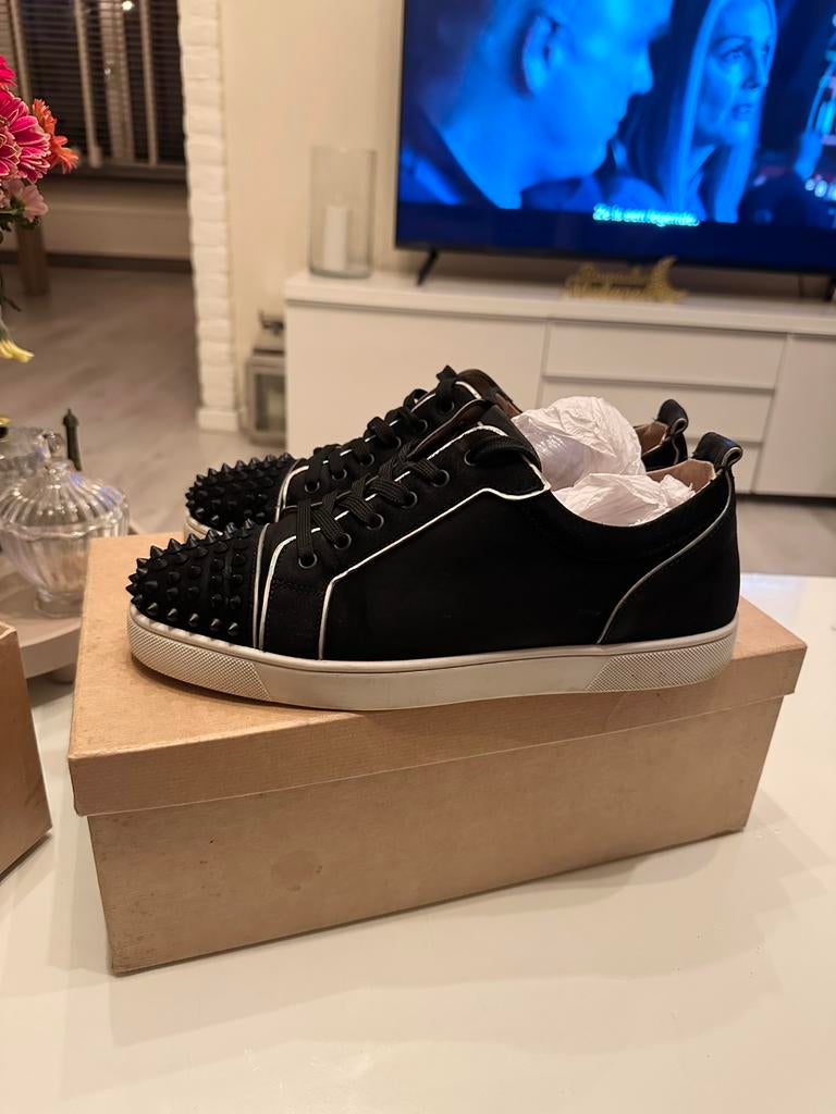 CHRISTIAN LOUBOUTIN SCHOENEN VERKOCHT, Zwart, Overige typen, Ophalen of Verzenden, Zo goed als nieuw