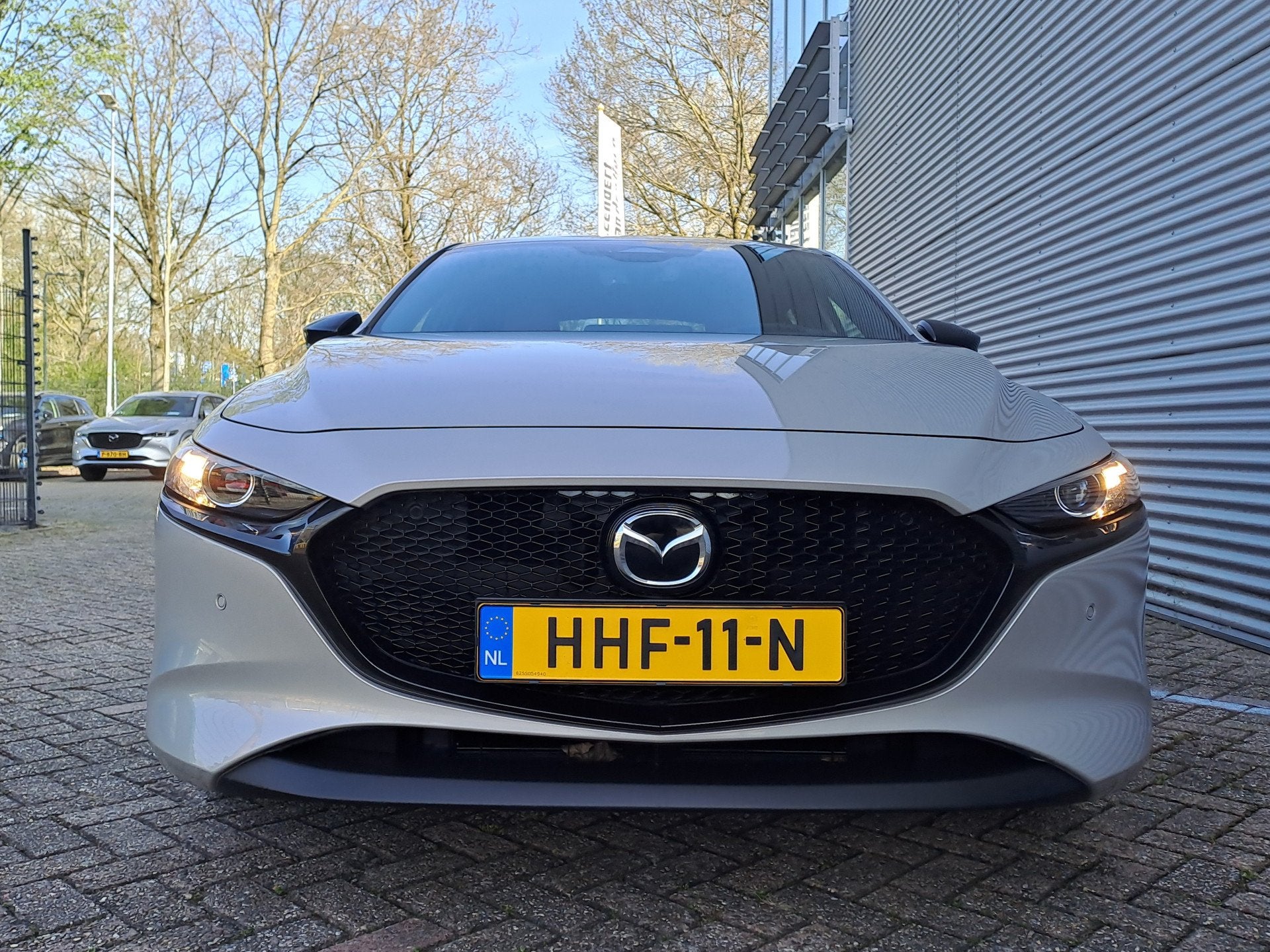 Mazda 3 2.0 e-SkyActiv-X M Hybrid 186 Nagisa | 18" LM | Navi, Auto's, Stof, Gebruikt, Euro 6, Origineel Nederlands