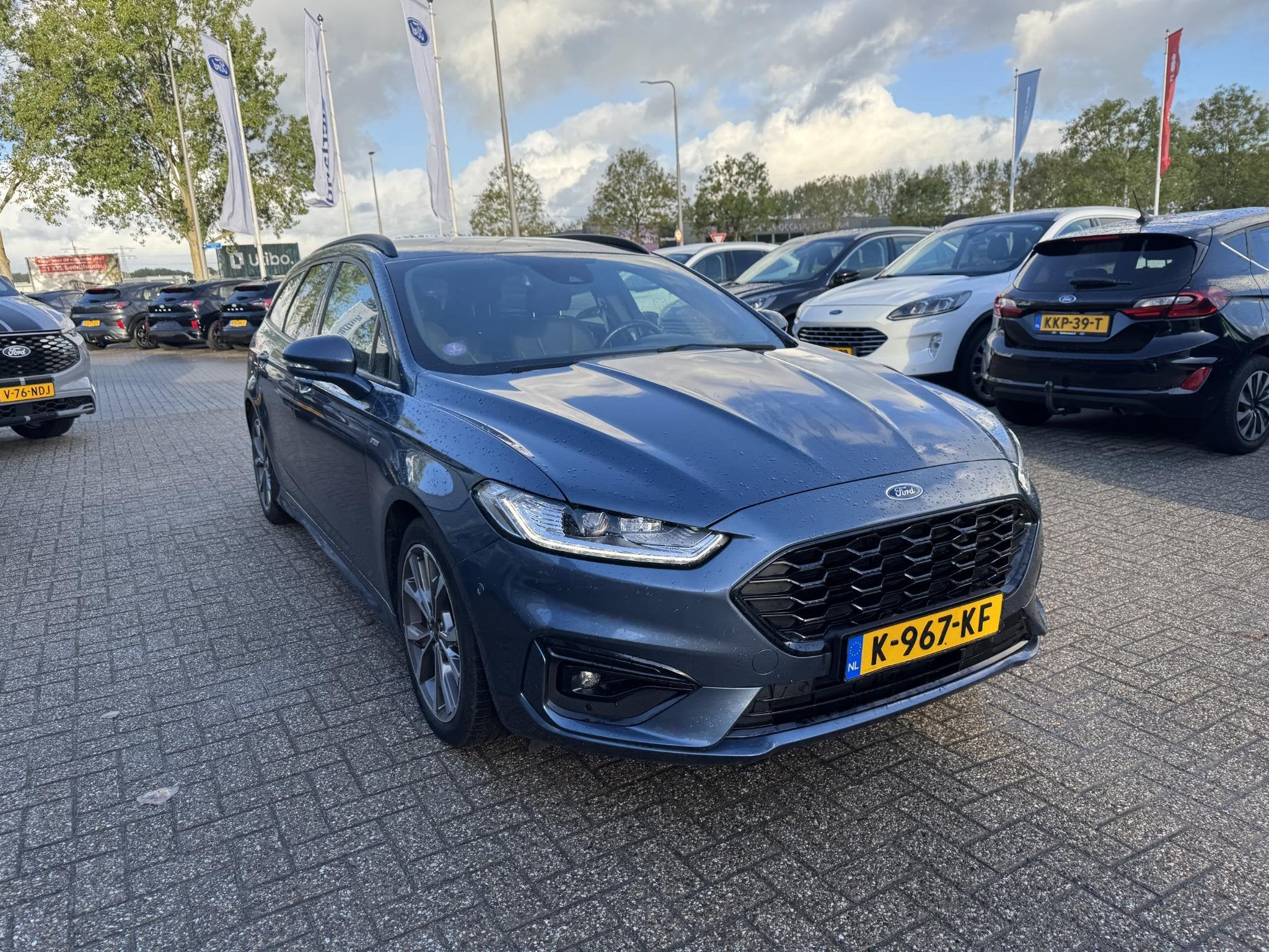 Ford Mondeo Wagon 2.0 IVCT HEV ST-Line 187pk | Adaptieve Cru, Auto's, 188 pk, Stof, Gebruikt, 4 cilinders