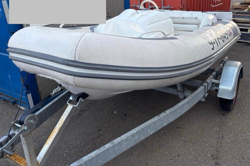 Avon Seasport 320 DL Jet – Yamaha 80 PK | trailer, Watersport en Boten, Rubberboten, Polyester/glasvezel, Avon, Gebruikt, Binnenboordmotor