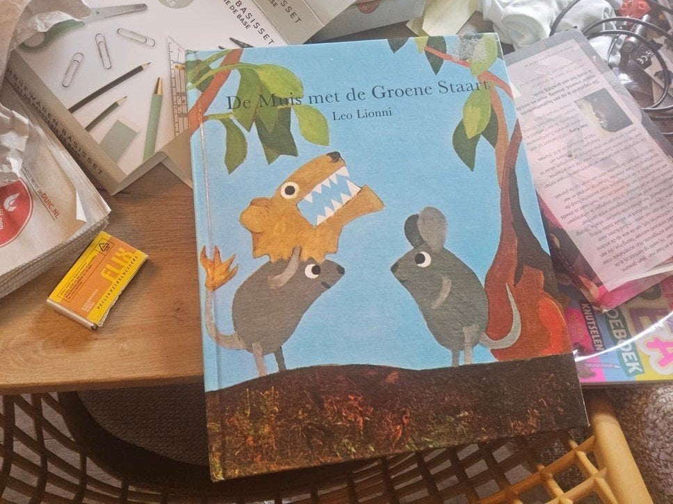 De Muis met de Groene Staart  Leo Lionni (prentenboek), Boeken, Fictie algemeen, Leo Lionni, Ophalen of Verzenden, Zo goed als nieuw