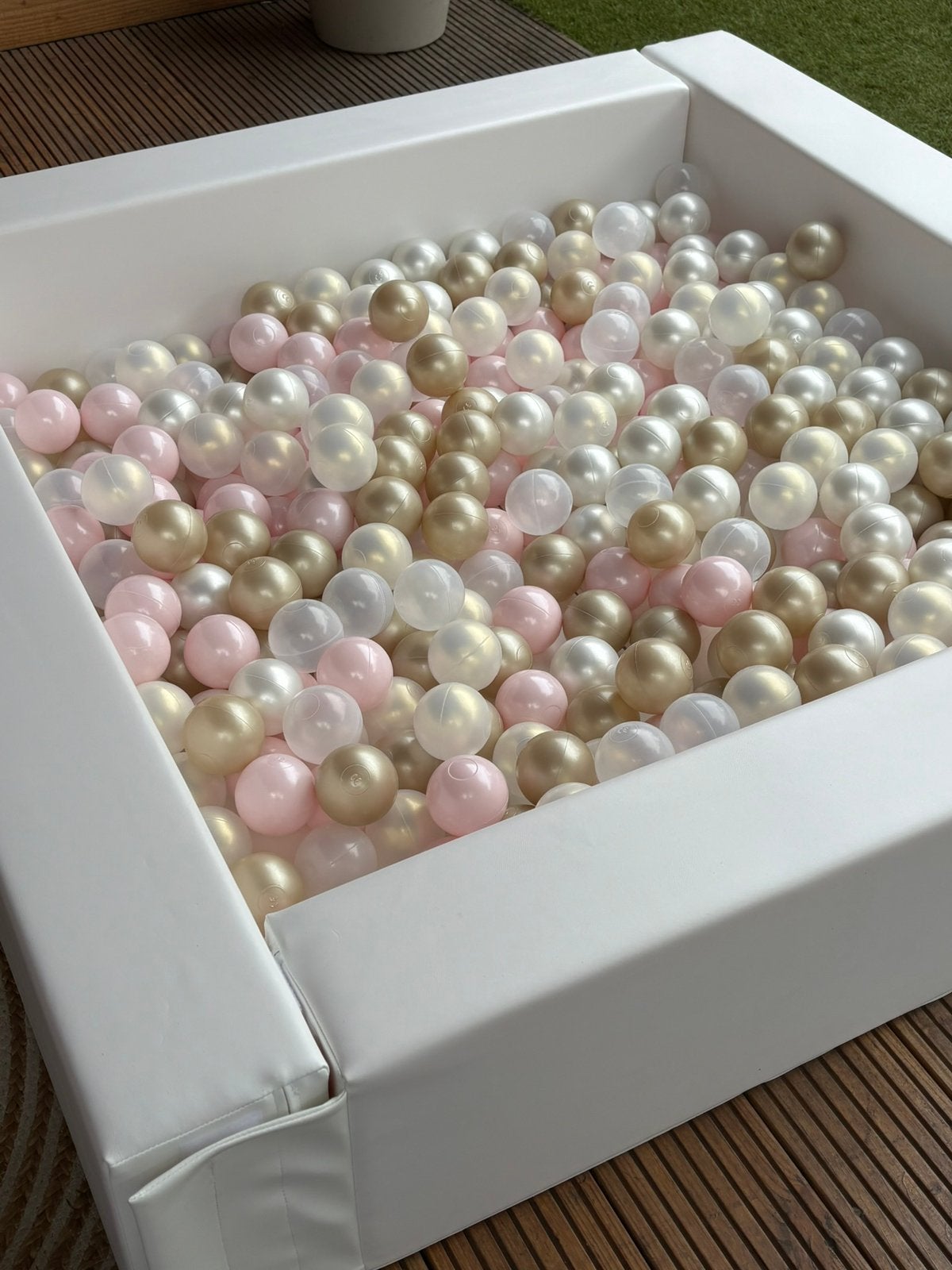 Iglu ballenbak wit, met +/- 600 ballen, Kinderen en Baby's, Speelgoed | Babyspeelgoed, Ophalen, Zo goed als nieuw, Overige typen