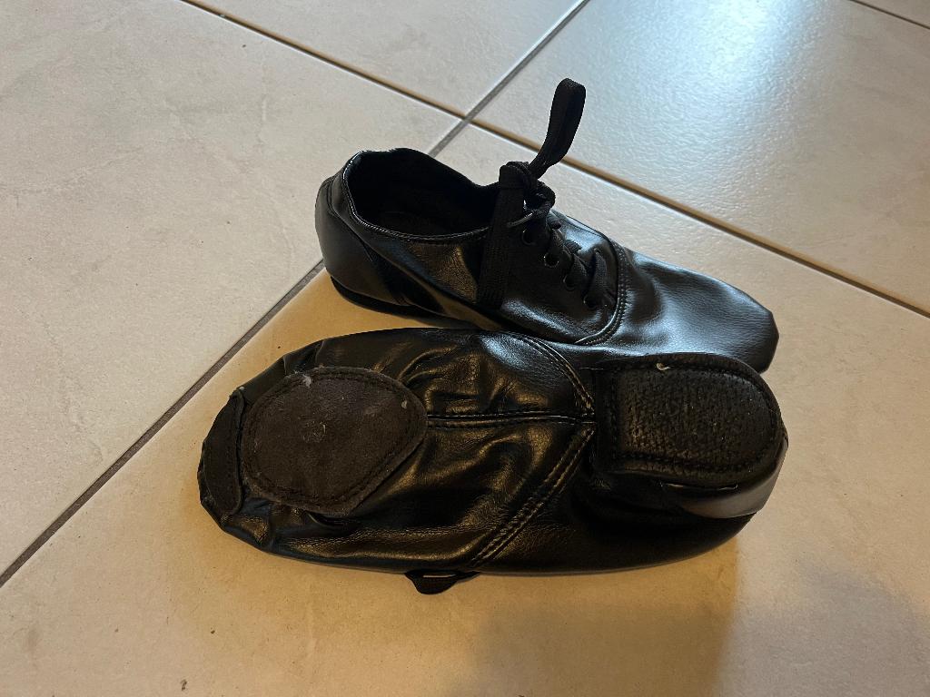 Papillon jazz ballet schoenen mt 36/37 Nieuw, Sport en Fitness, Ballet, Ophalen of Verzenden, Nieuw, Kleding