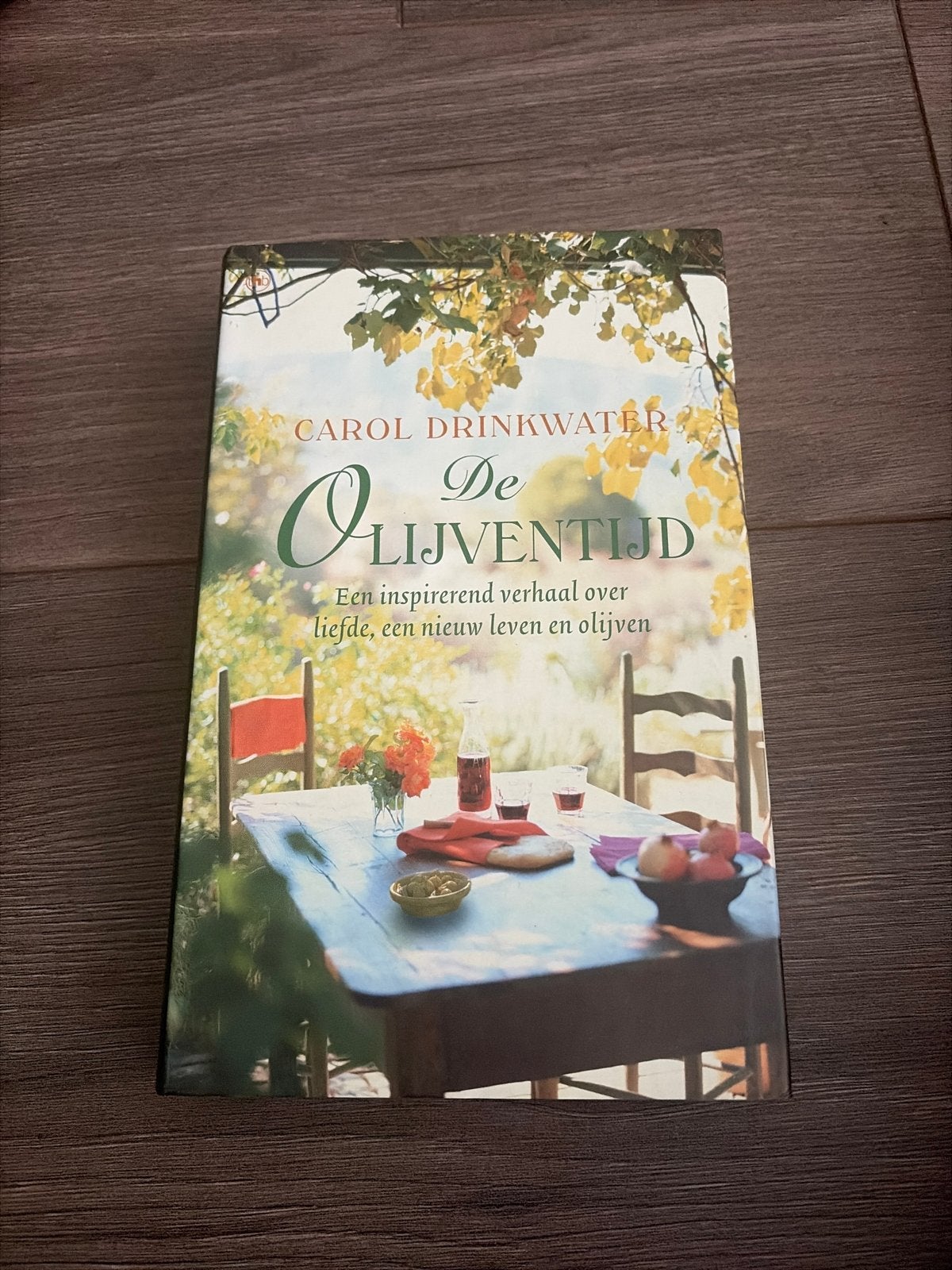 De Olijventijd - Carol Drinkwater (Zo goed als nieuw), Ophalen of Verzenden, Gelezen, Europa overig