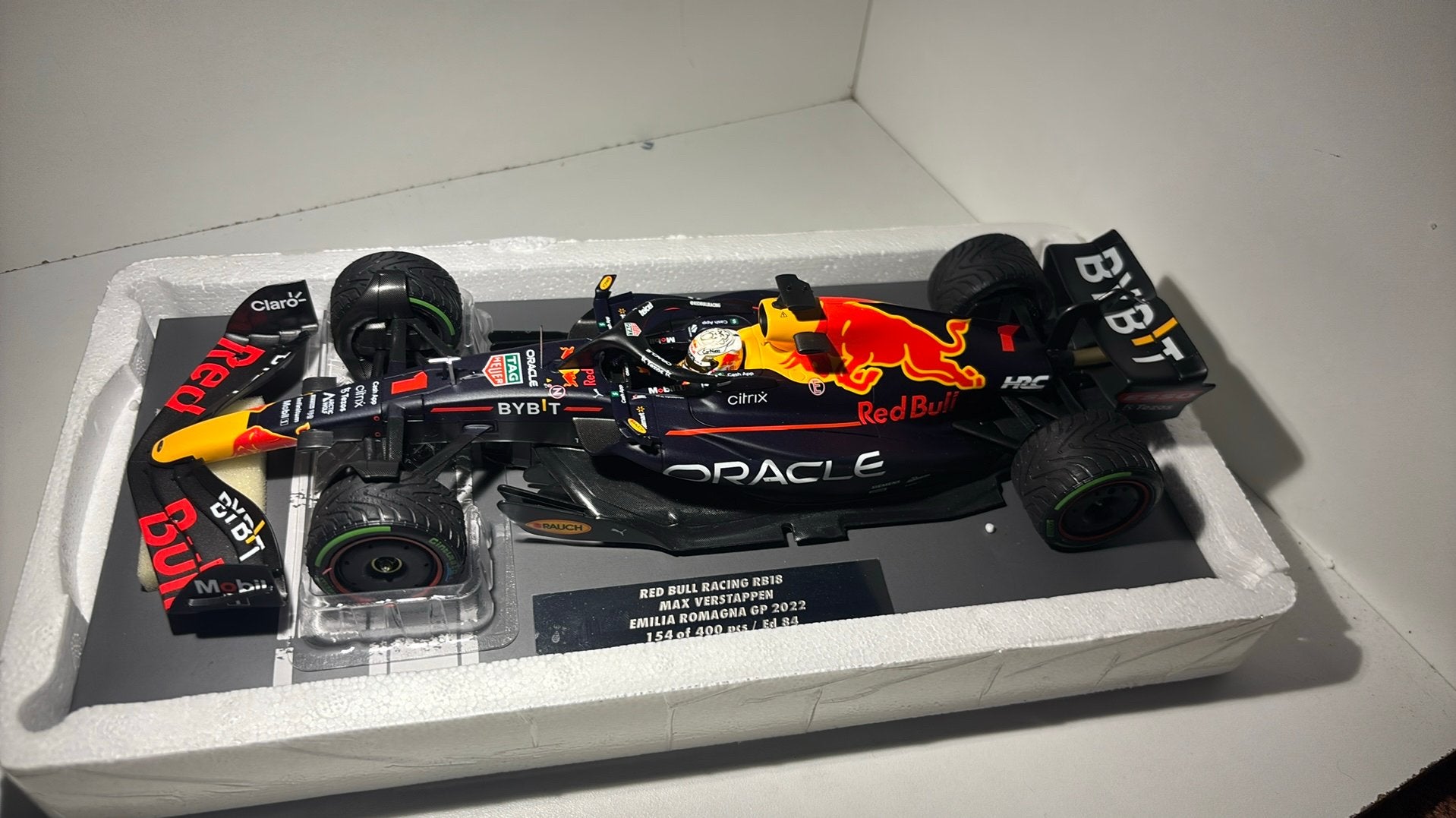 F1 red bull rb18 m. Verstappen emilia romagna 2022 minichamp, Ophalen of Verzenden, MiniChamps, A, A