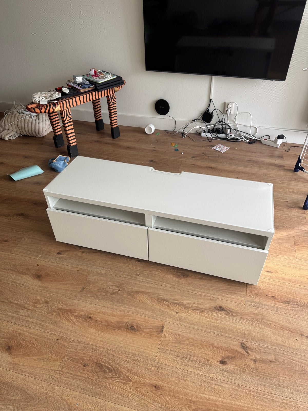 IKEA BESTÅ tv-meubel wit met glazen bovenblad, Ophalen, Gebruikt, 100 tot 150 cm, Glas