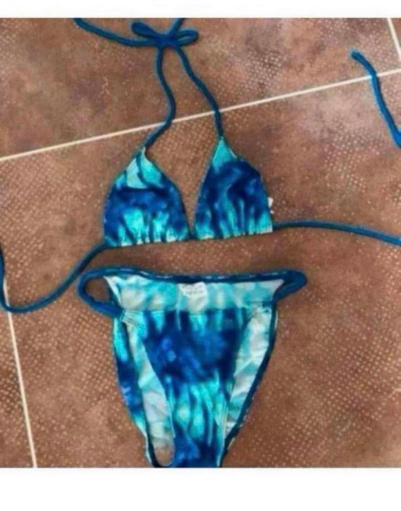 Bikini Miss Kini maat 36 - Blauw tie-dye, Kleding | Dames, Badmode en Zwemkleding, Ophalen of Verzenden, Zo goed als nieuw, Blauw