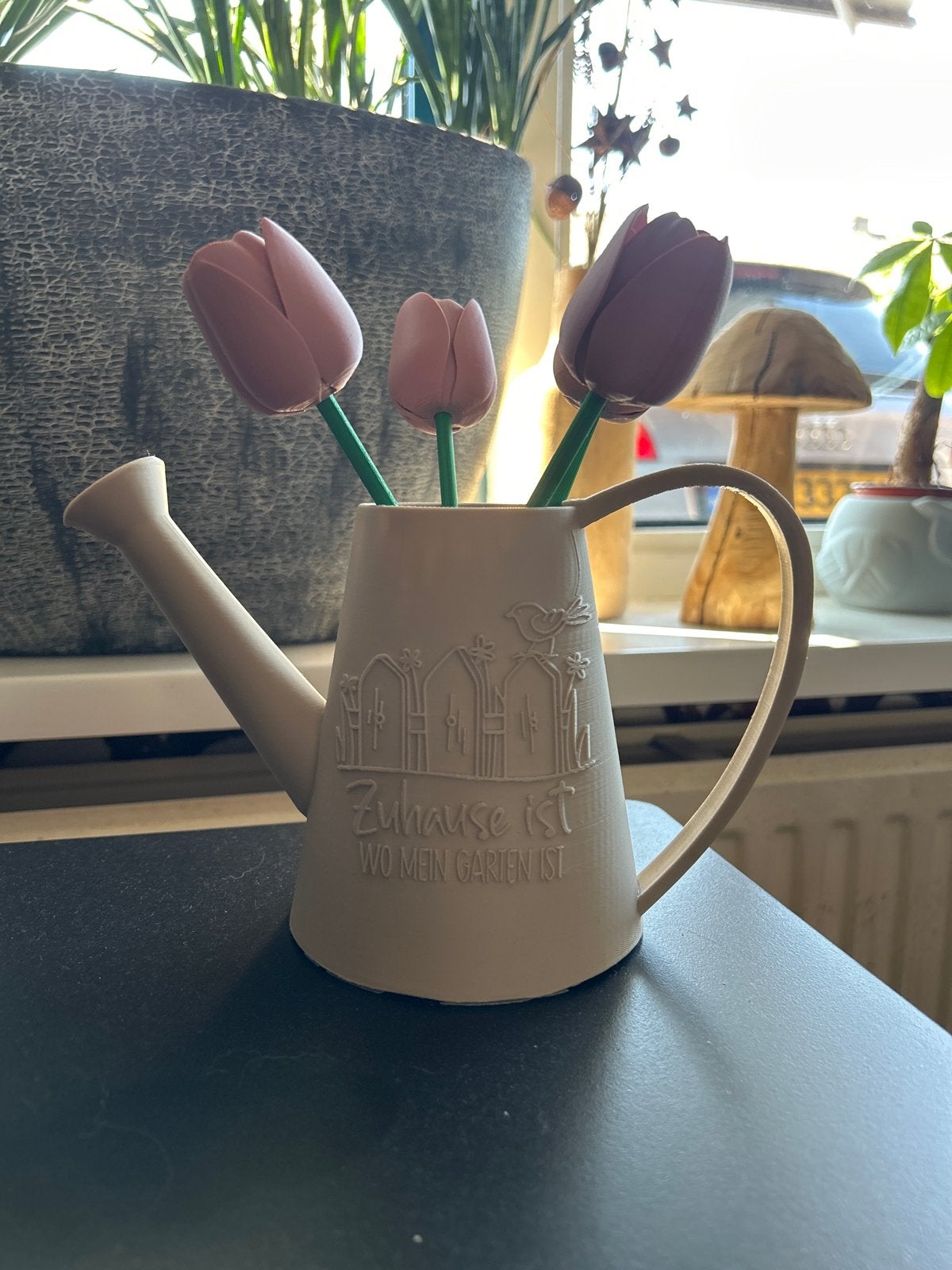 Decoratieve gieter met tulpen - "Zuhause ist wo mein Garten, Ophalen of Verzenden, Zo goed als nieuw, Overige kleuren, Kunststof