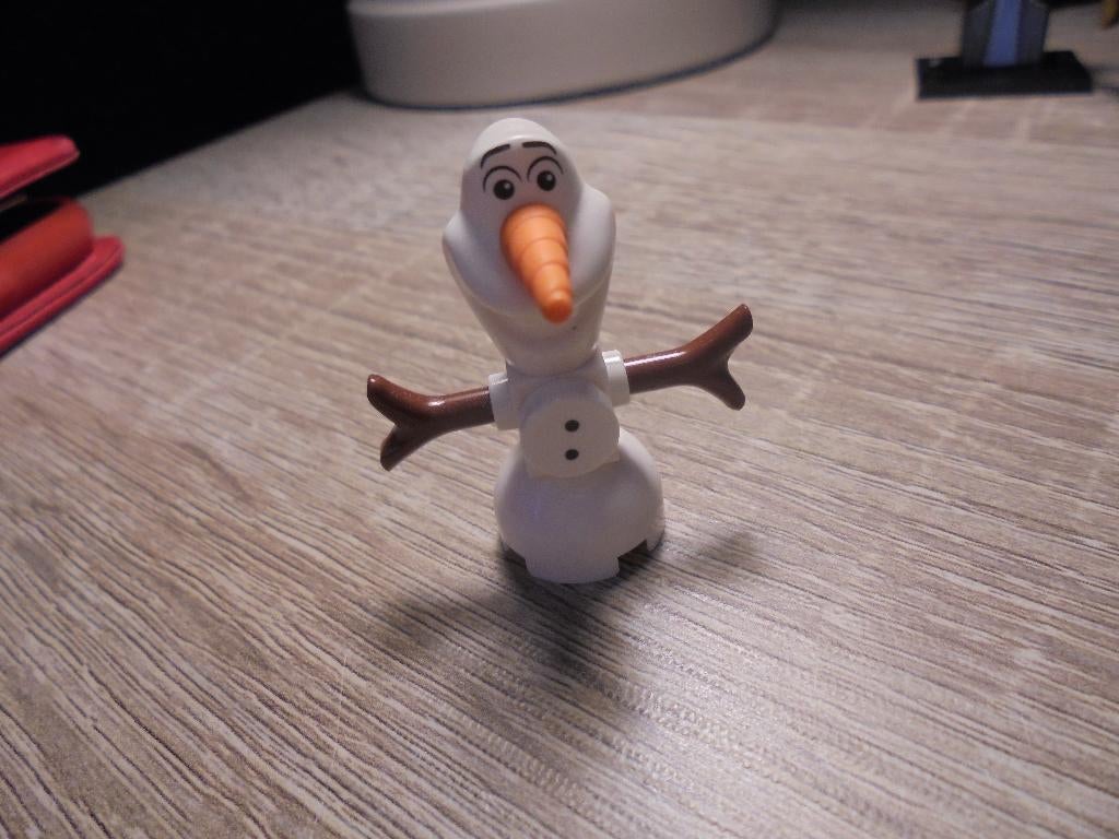 lego Olaf, Buttons  Disney Minifig, Ophalen of Verzenden, Zo goed als nieuw, Lego