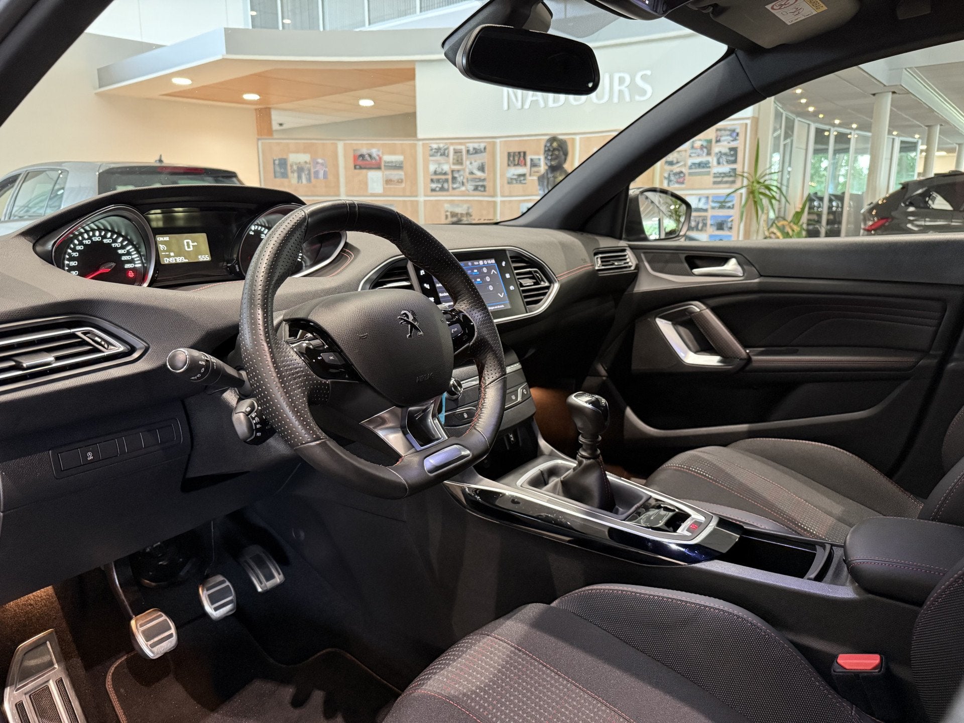 Peugeot 308 SW 1.2 130pk GT-line, Distributie vervangen, Nav, Auto's, Peugeot, Voorwielaandrijving, 12 maanden, Gebruikt, Euro 6