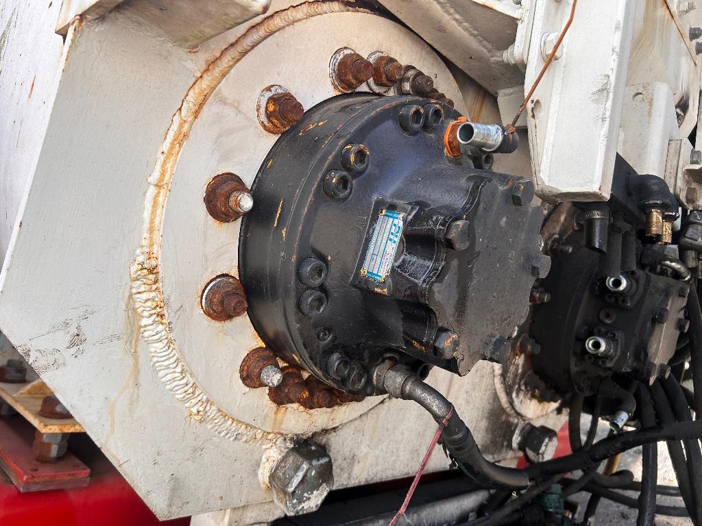 Poclain Hydraulics hydraulische aandrijfunit / lier, Ophalen, Gebruikt