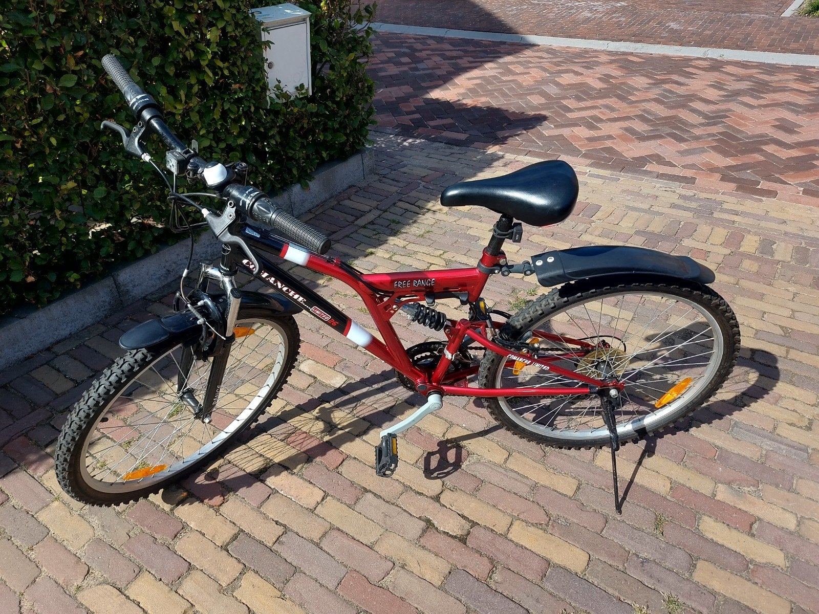 Jeep Comanche Limited 26 inch mountainbike, Fietsen en Brommers, Fietsen | Crossfietsen en BMX, Ophalen, 24 inch of meer, Velgrem