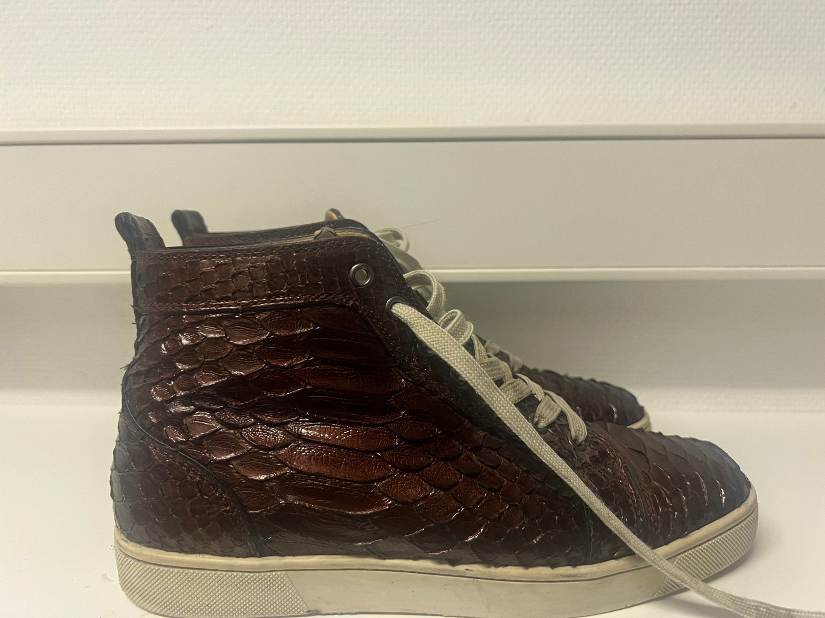 Christian Louboutin high-top sneakers – python leer, Schoenen, Ophalen of Verzenden, Zo goed als nieuw, Jongen
