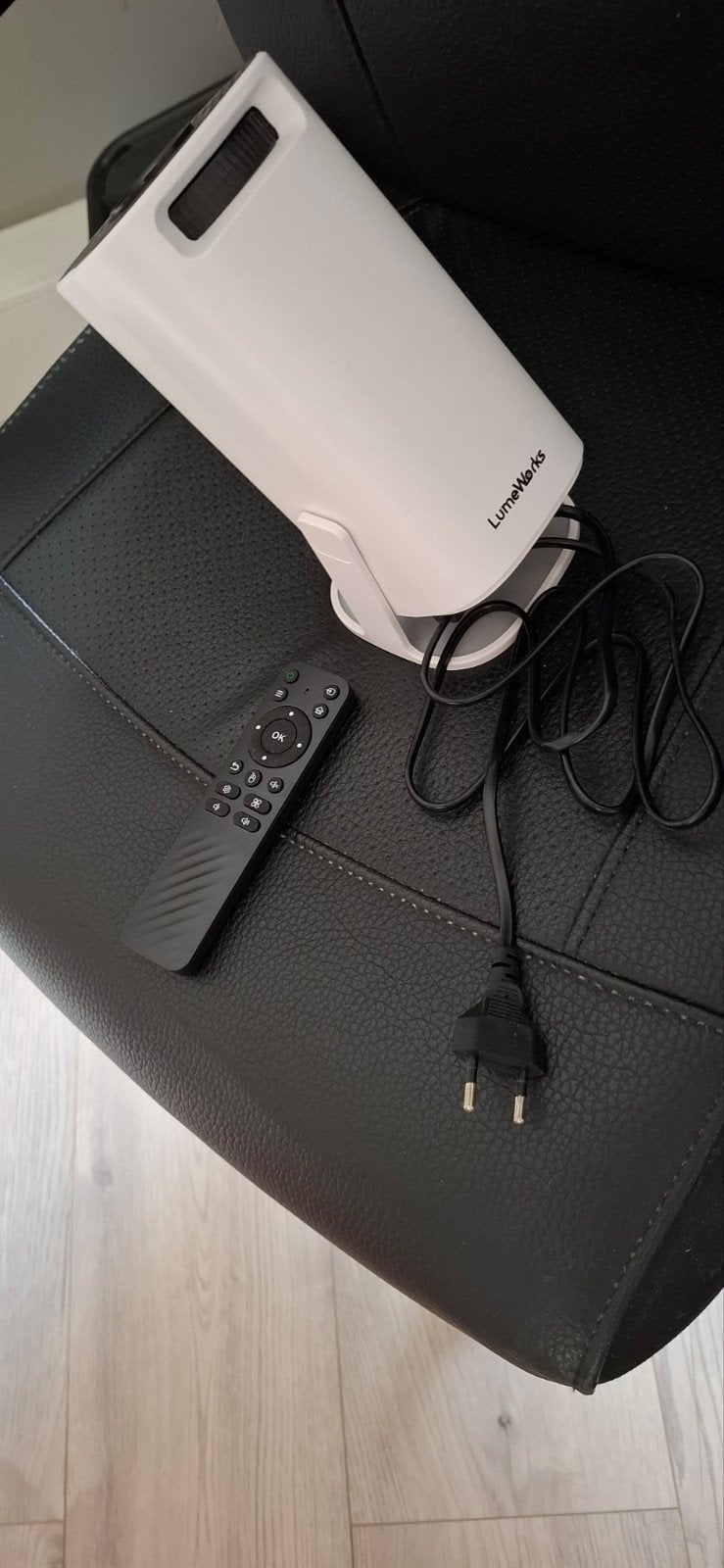 LumeWorks Mini Beamer - Compacte Projector, Audio, Tv en Foto, Beamers, Zo goed als nieuw, LED, Overige resoluties, Ophalen of Verzenden