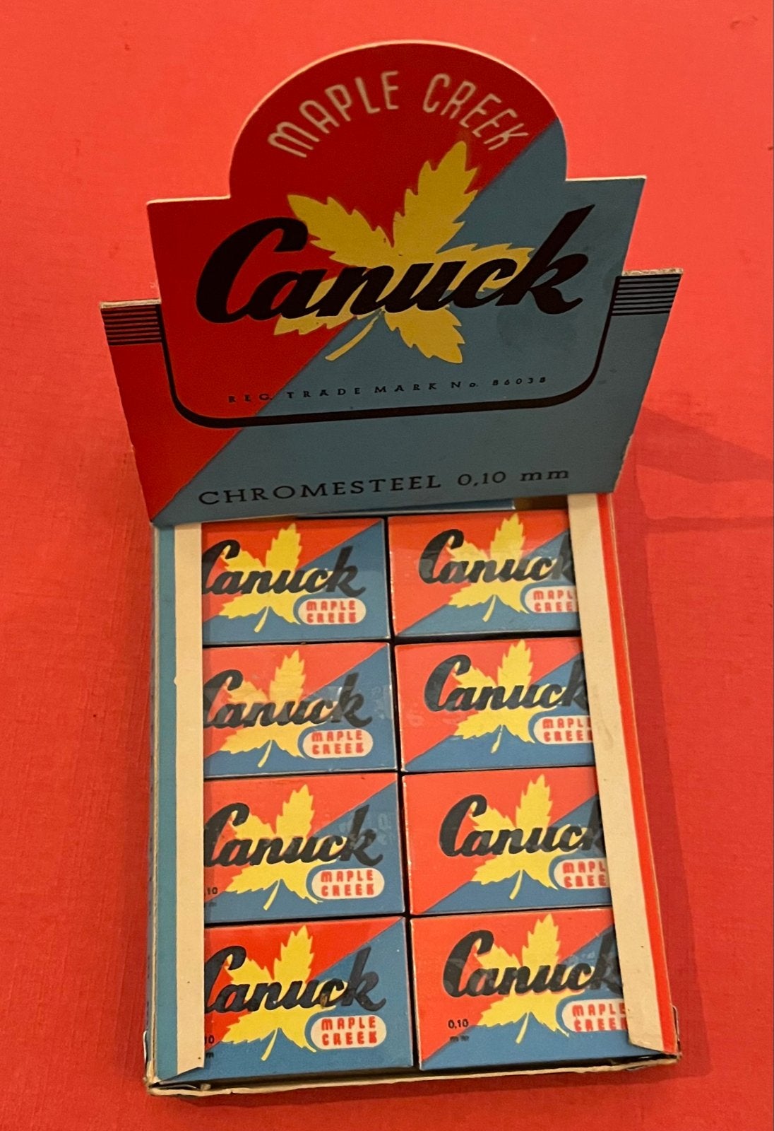 Vintage Canuck Maple Creek Scheermesjes Display Jaren '40/'5, Verzamelen, Verzenden, Zo goed als nieuw